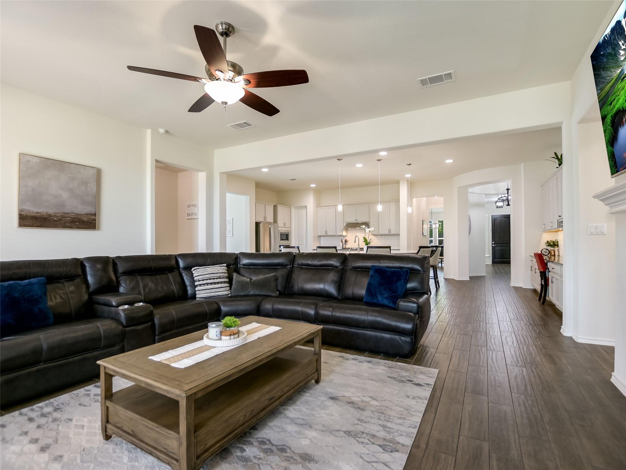 614 Stone River Dr, Austin, TX 78737