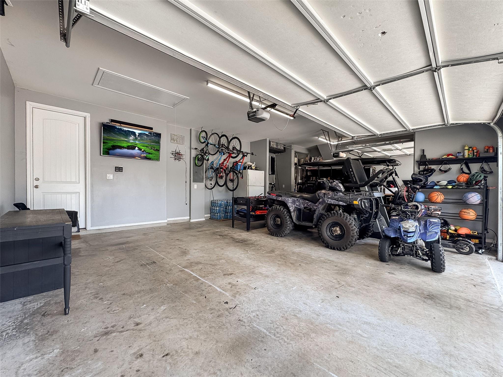 614 Stone River Dr, Austin, TX 78737