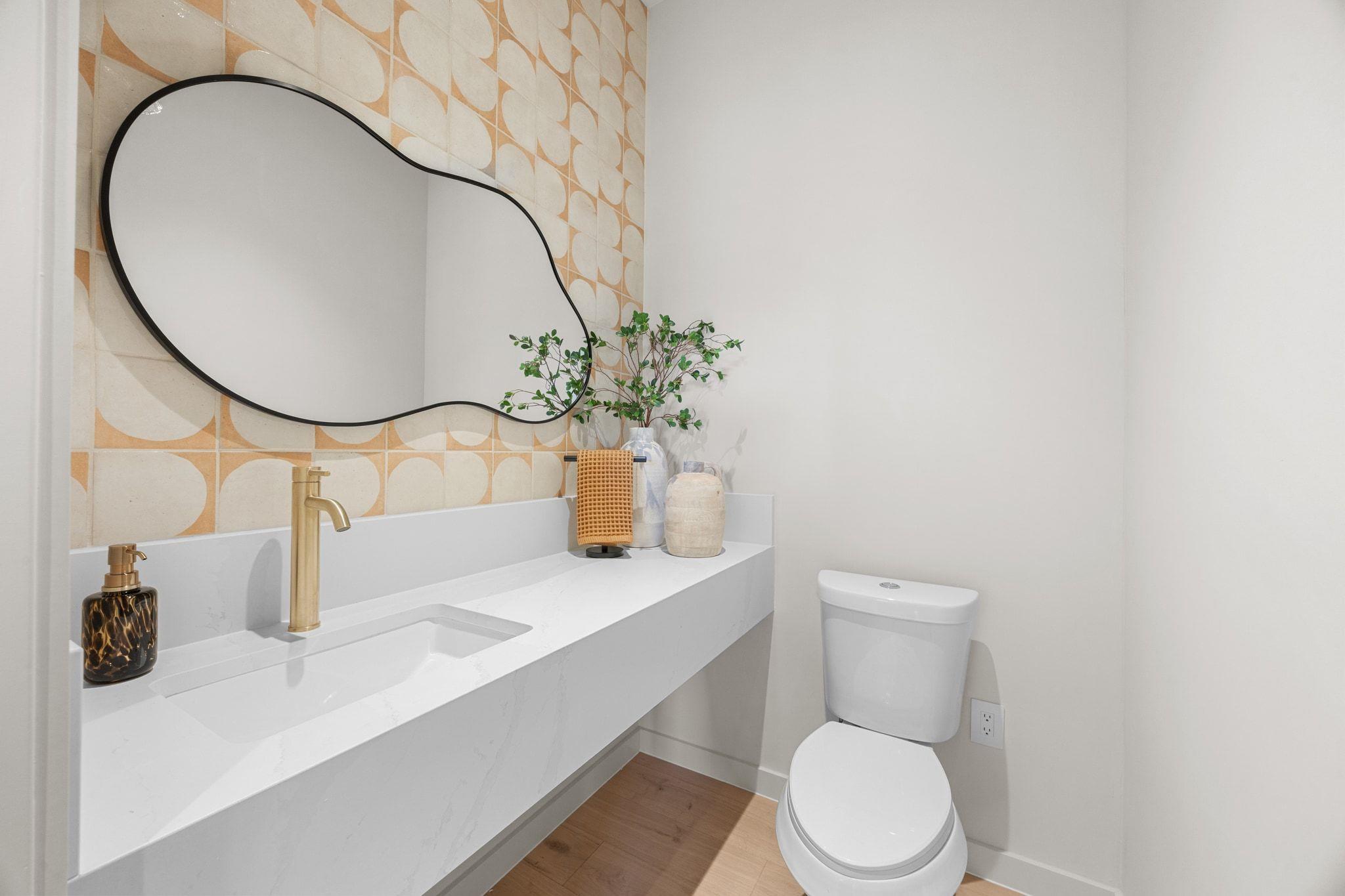 1175 Navasota St # 2, Austin, TX 78702