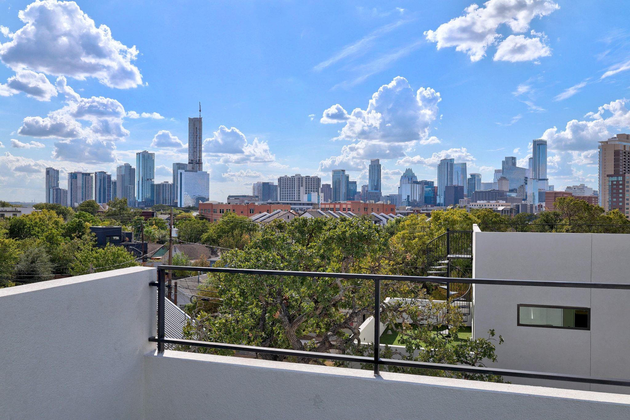 1175 Navasota St # 2, Austin, TX 78702