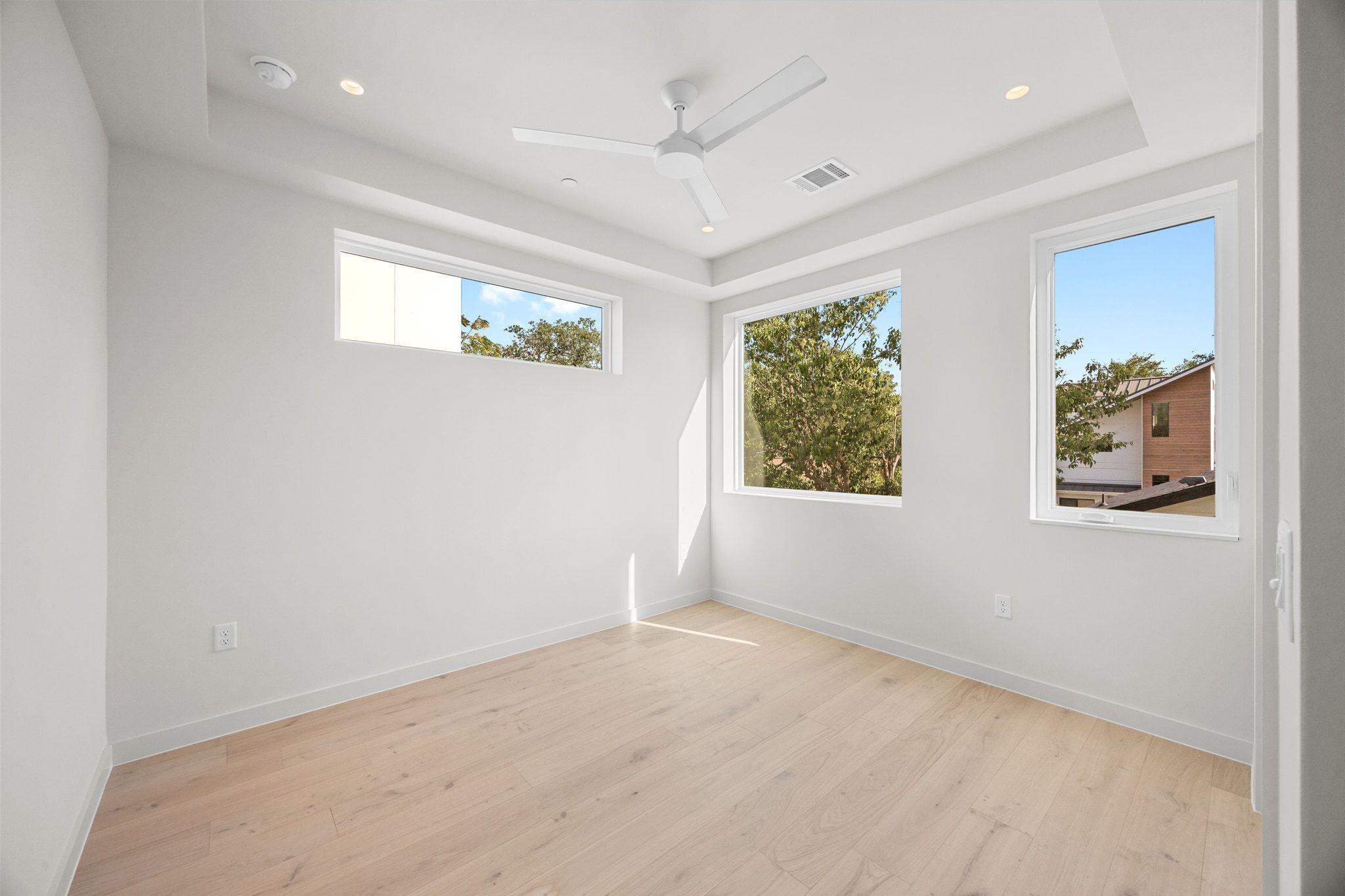 1175 Navasota St # 2, Austin, TX 78702