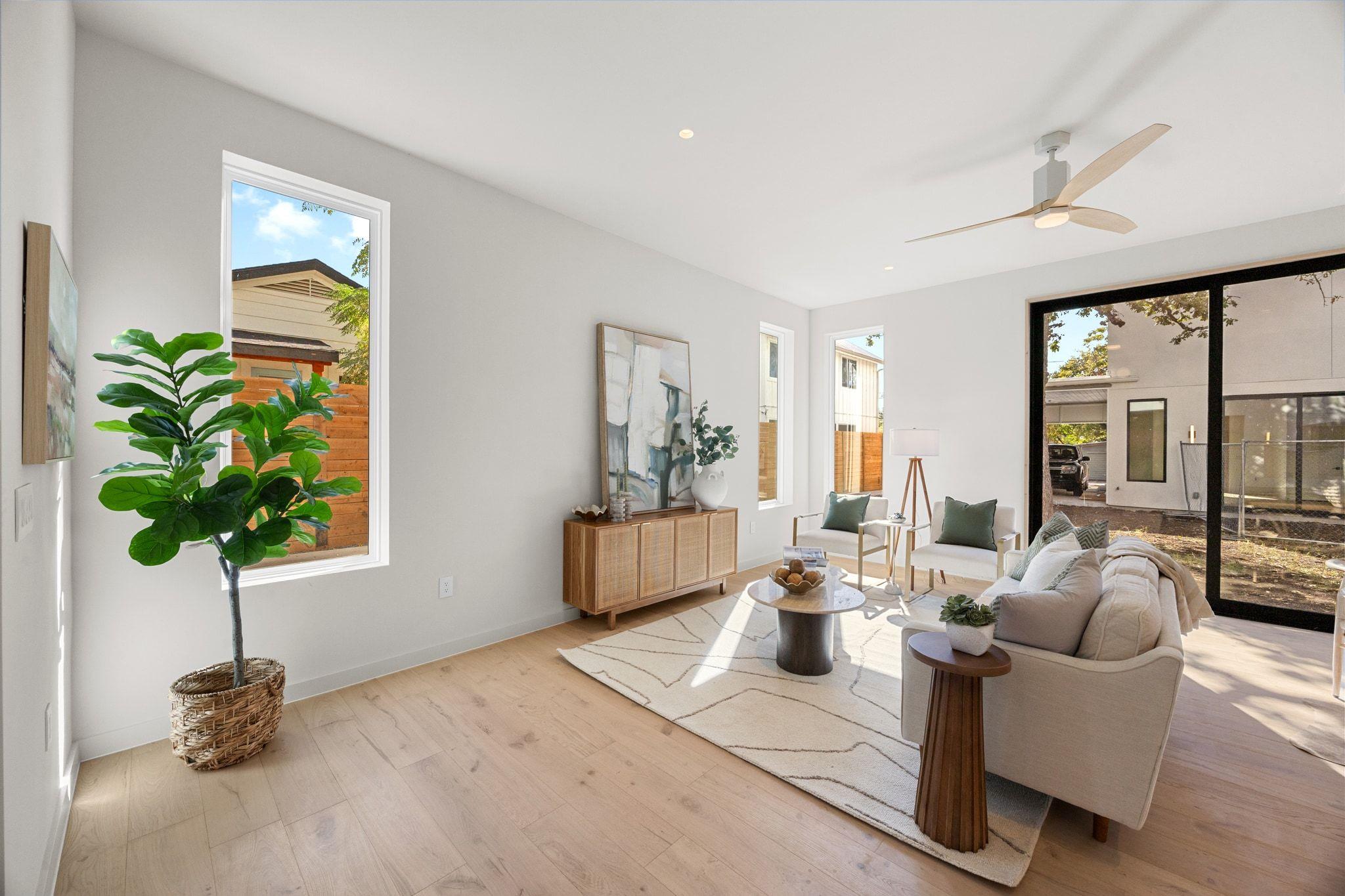 1175 Navasota St # 2, Austin, TX 78702