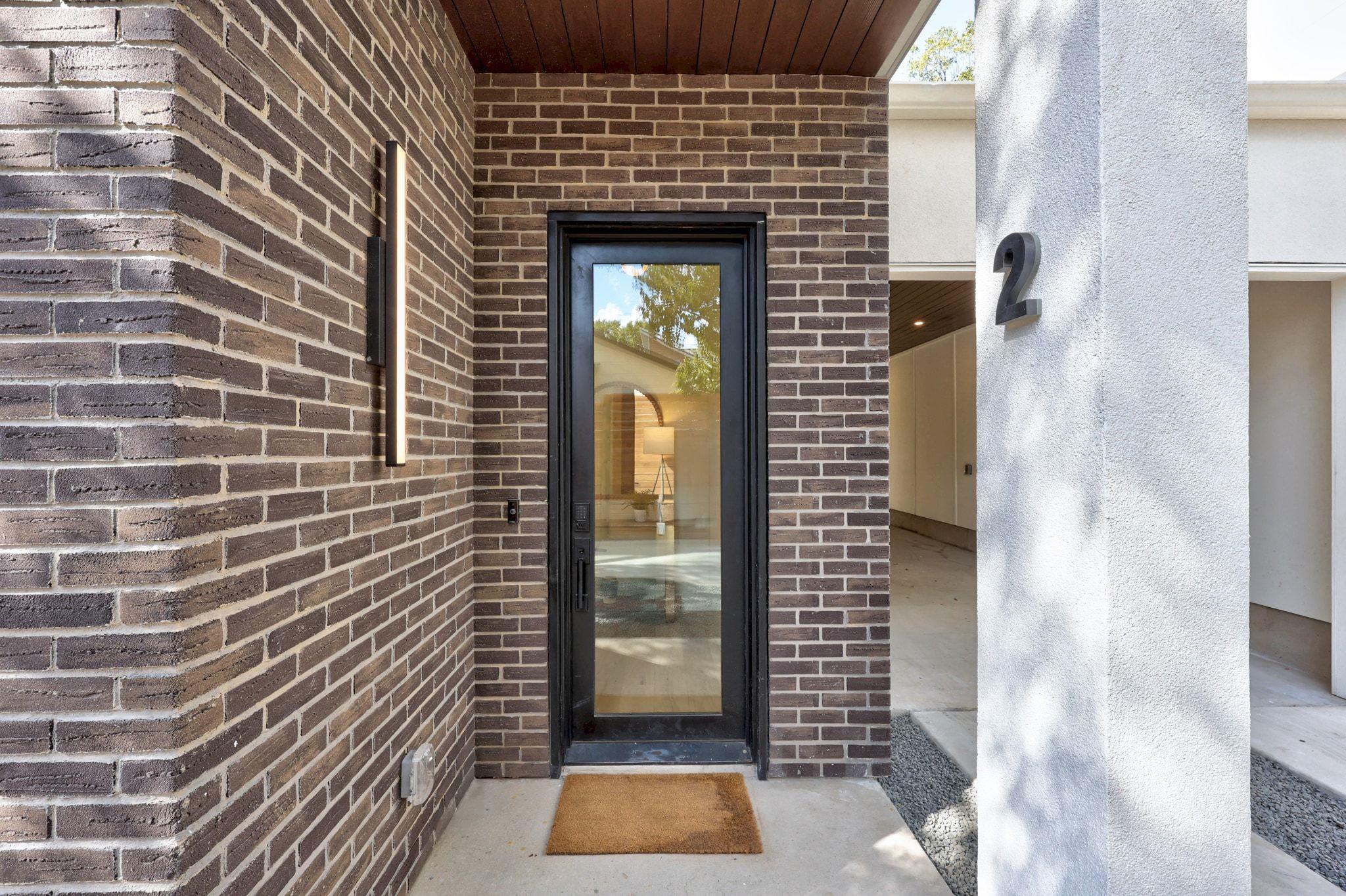 1175 Navasota St # 2, Austin, TX 78702