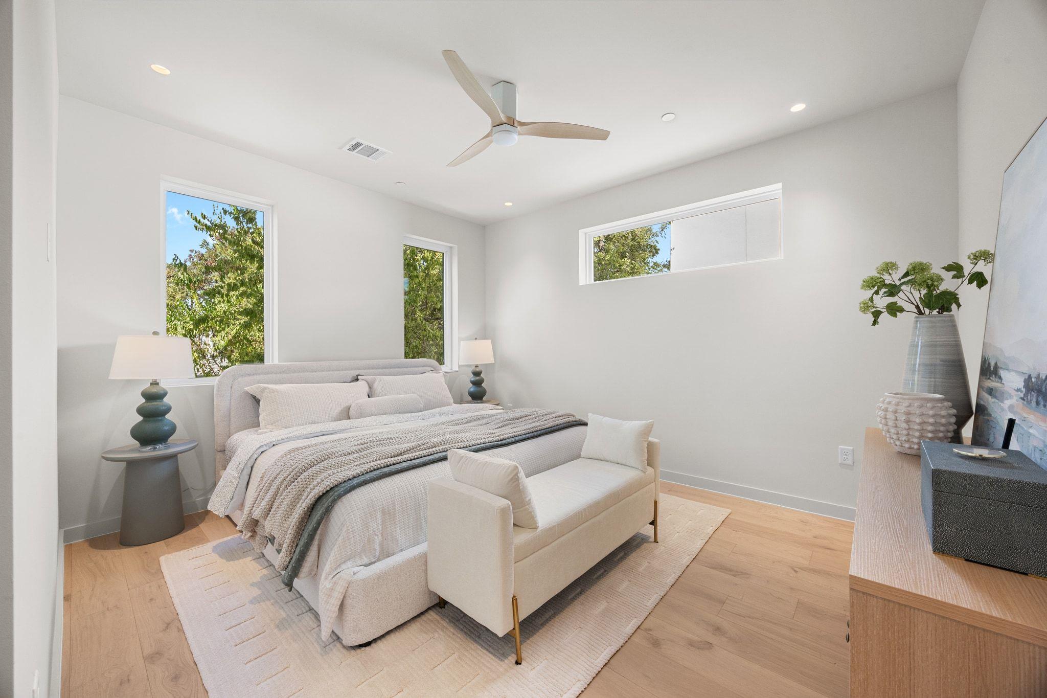 1175 Navasota St # 2, Austin, TX 78702