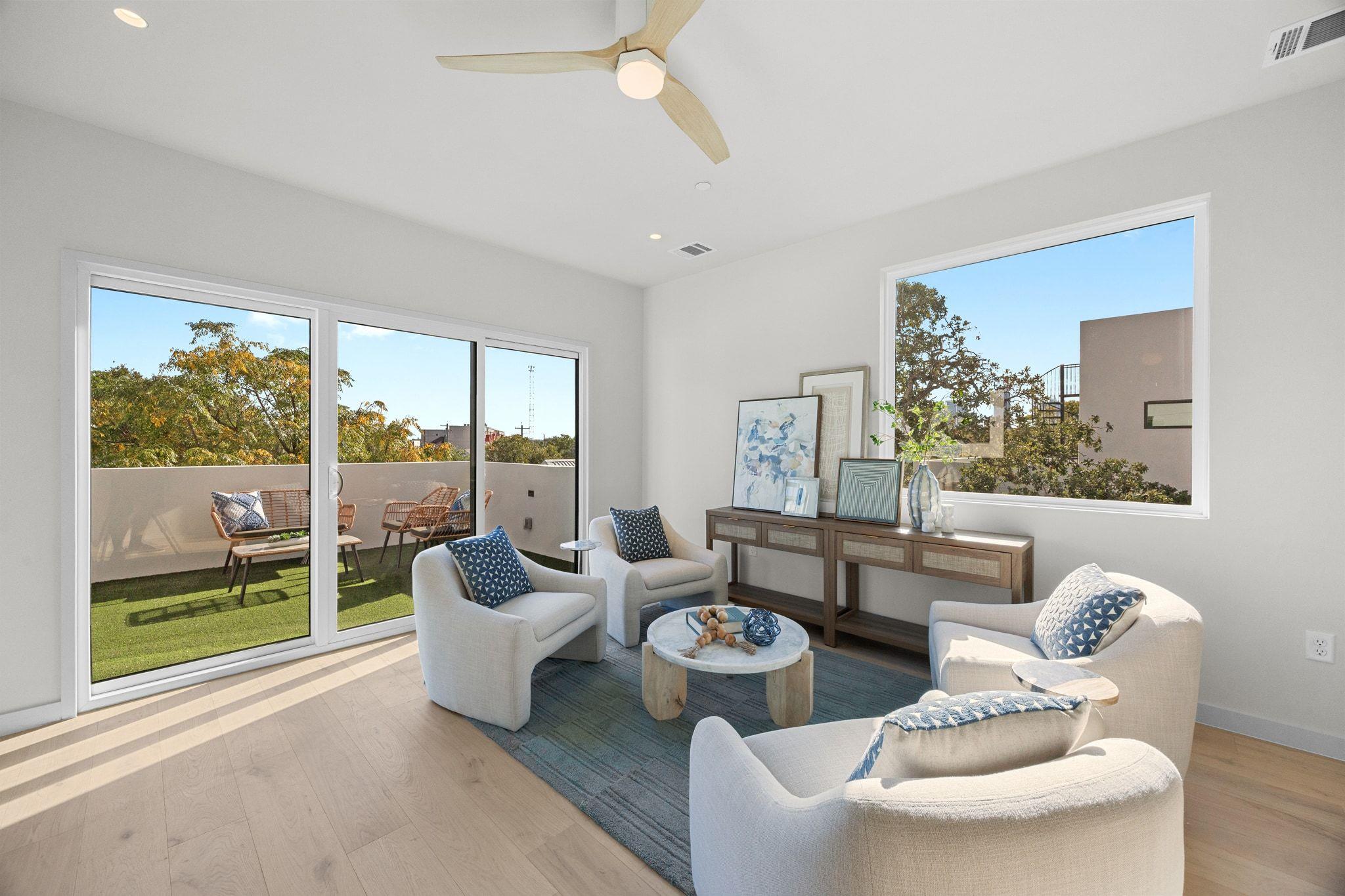 1175 Navasota St # 2, Austin, TX 78702