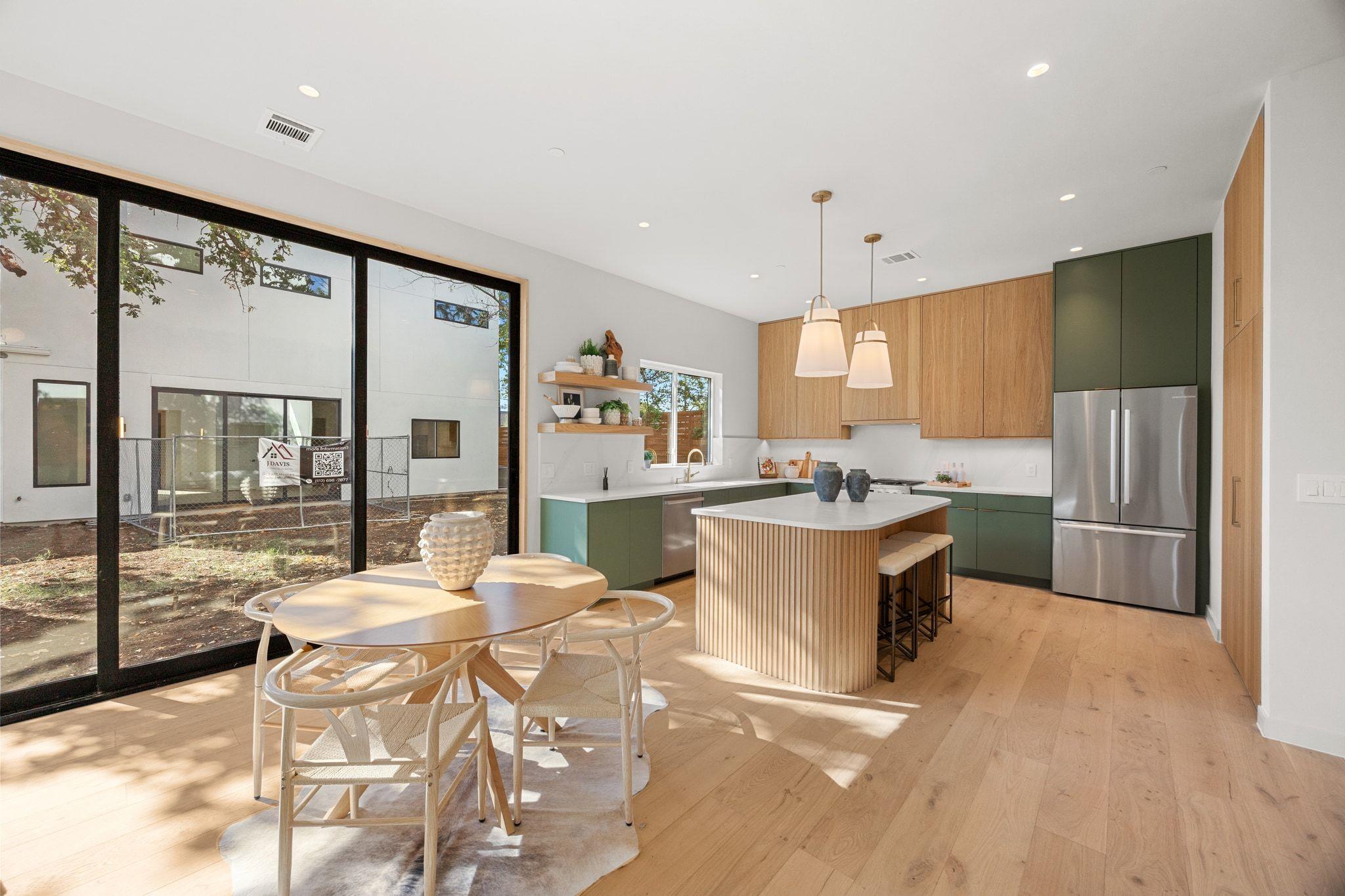 1175 Navasota St # 2, Austin, TX 78702