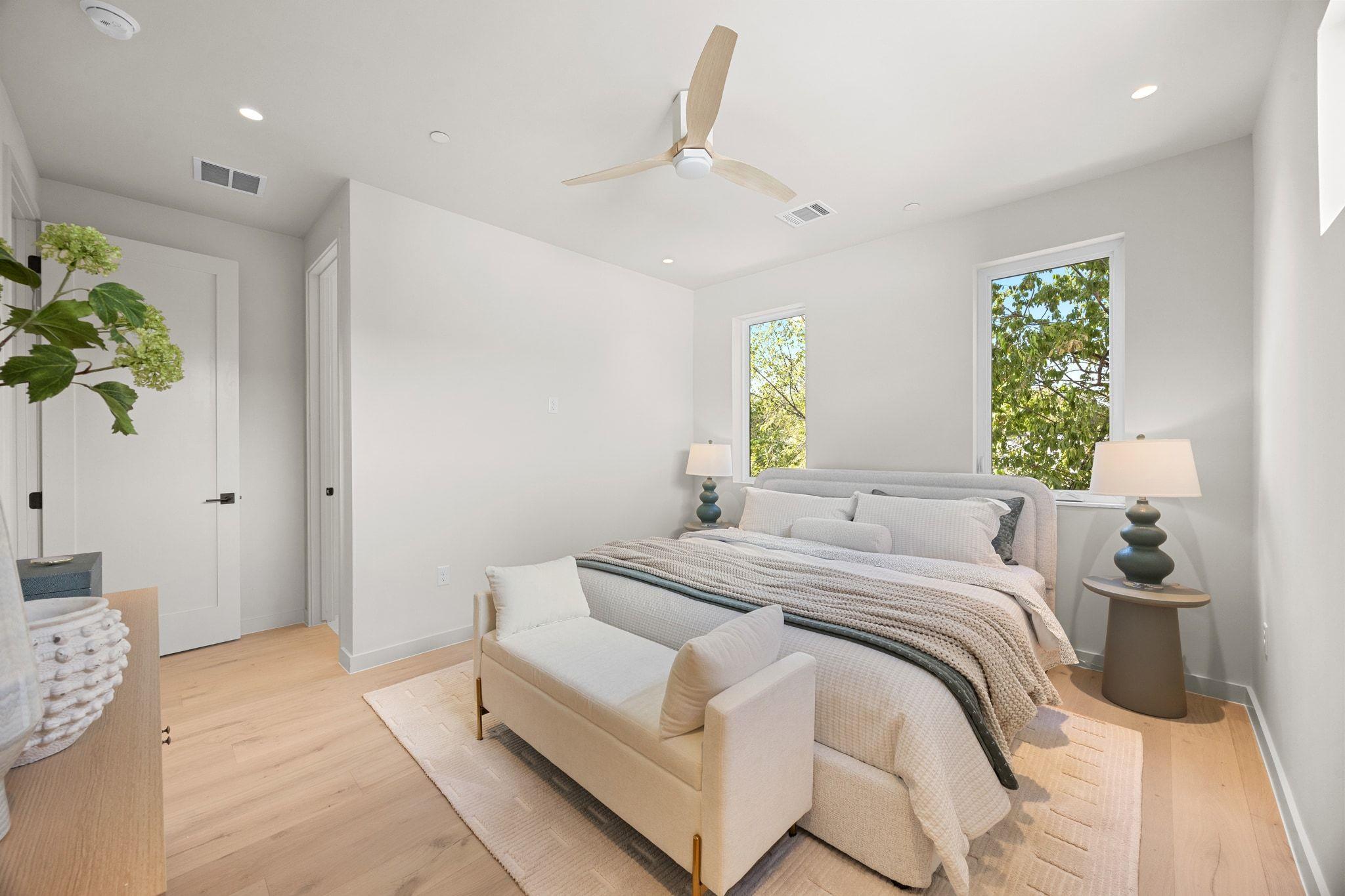 1175 Navasota St # 2, Austin, TX 78702