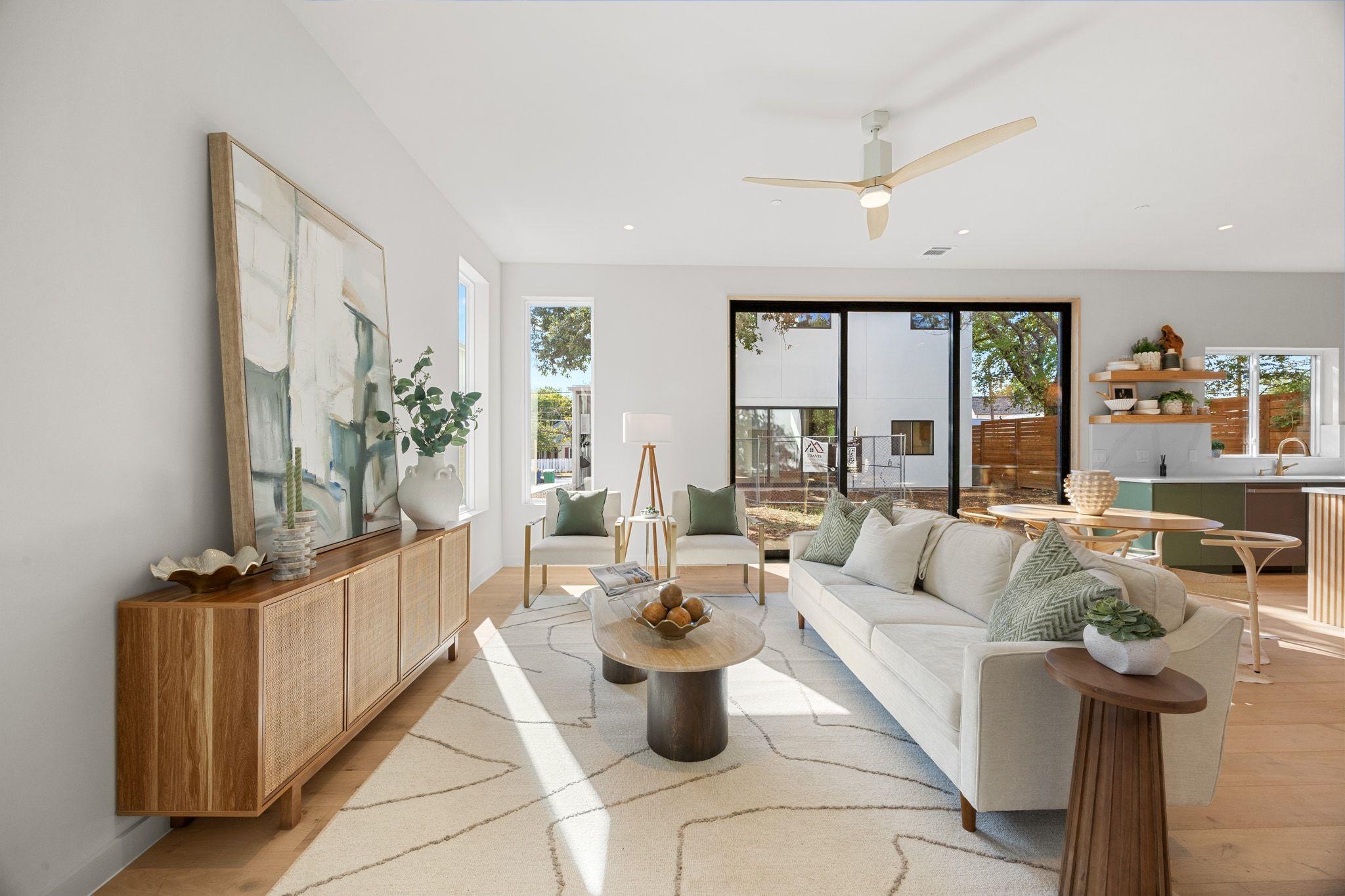 1175 Navasota St # 2, Austin, TX 78702