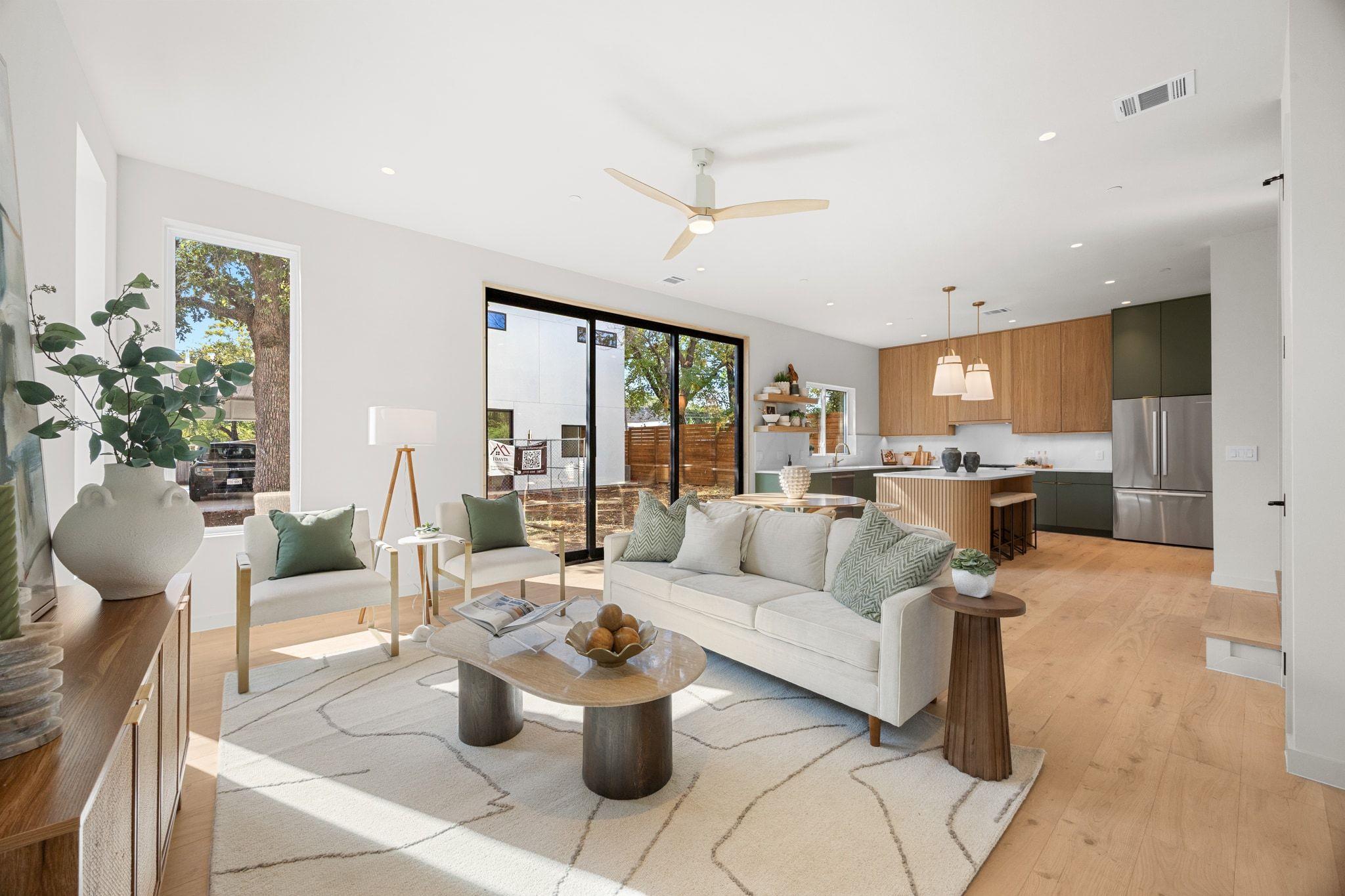 1175 Navasota St # 2, Austin, TX 78702