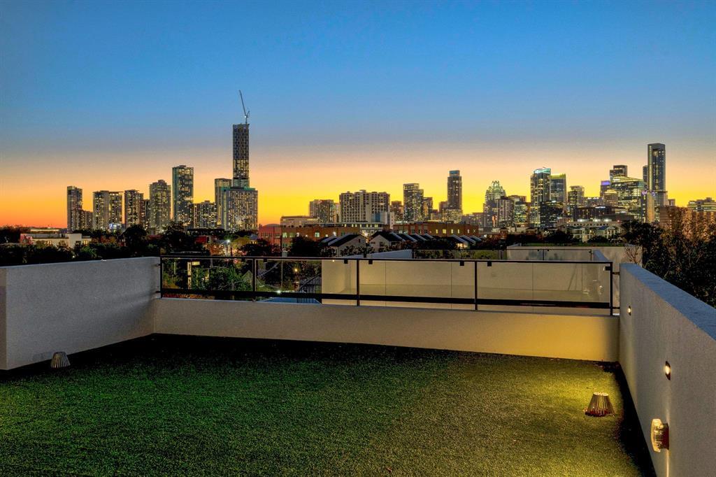 1175 Navasota St # 2, Austin, TX 78702