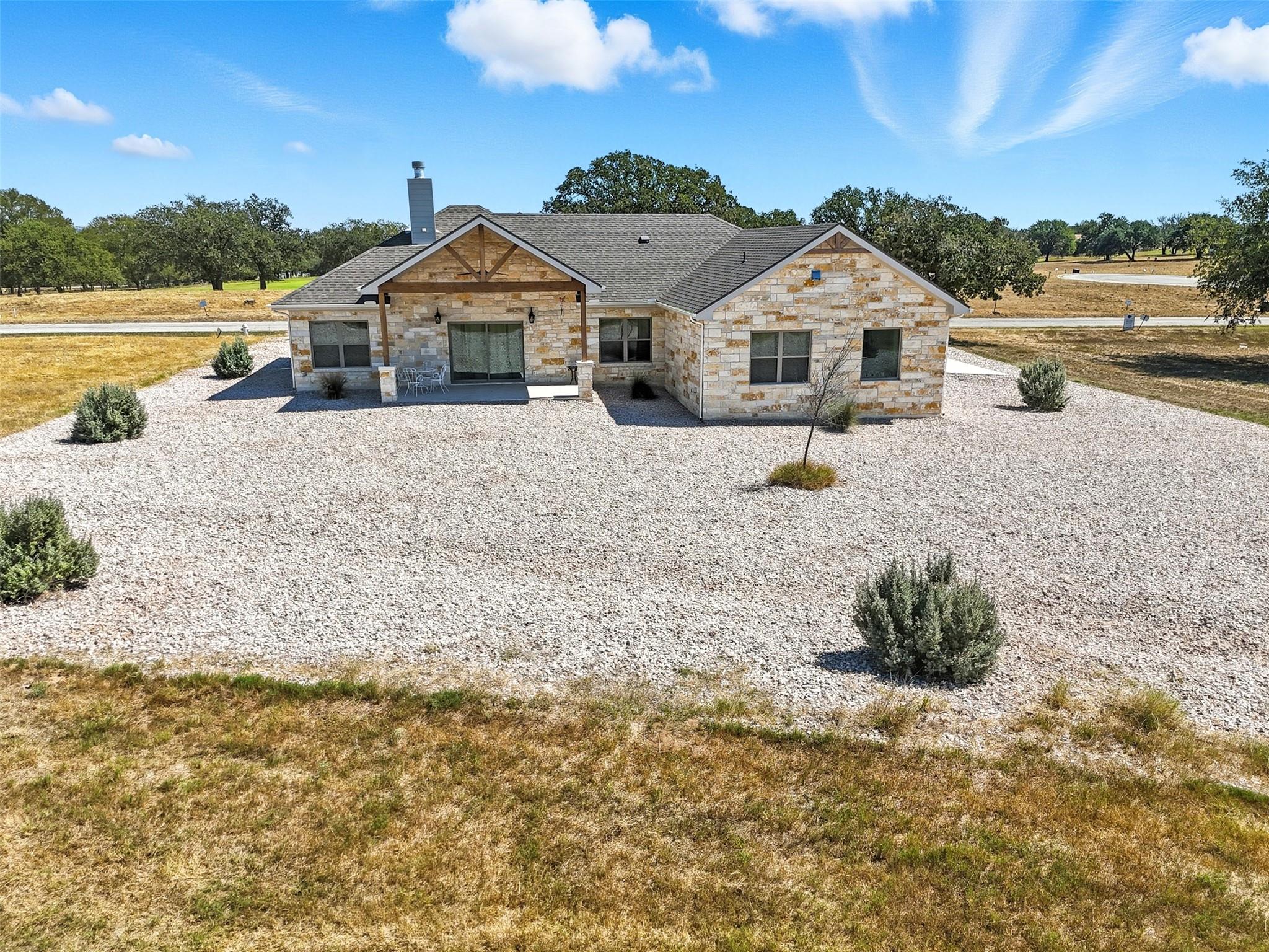 214 Oak Grove Pkwy, Kingsland, TX 78639