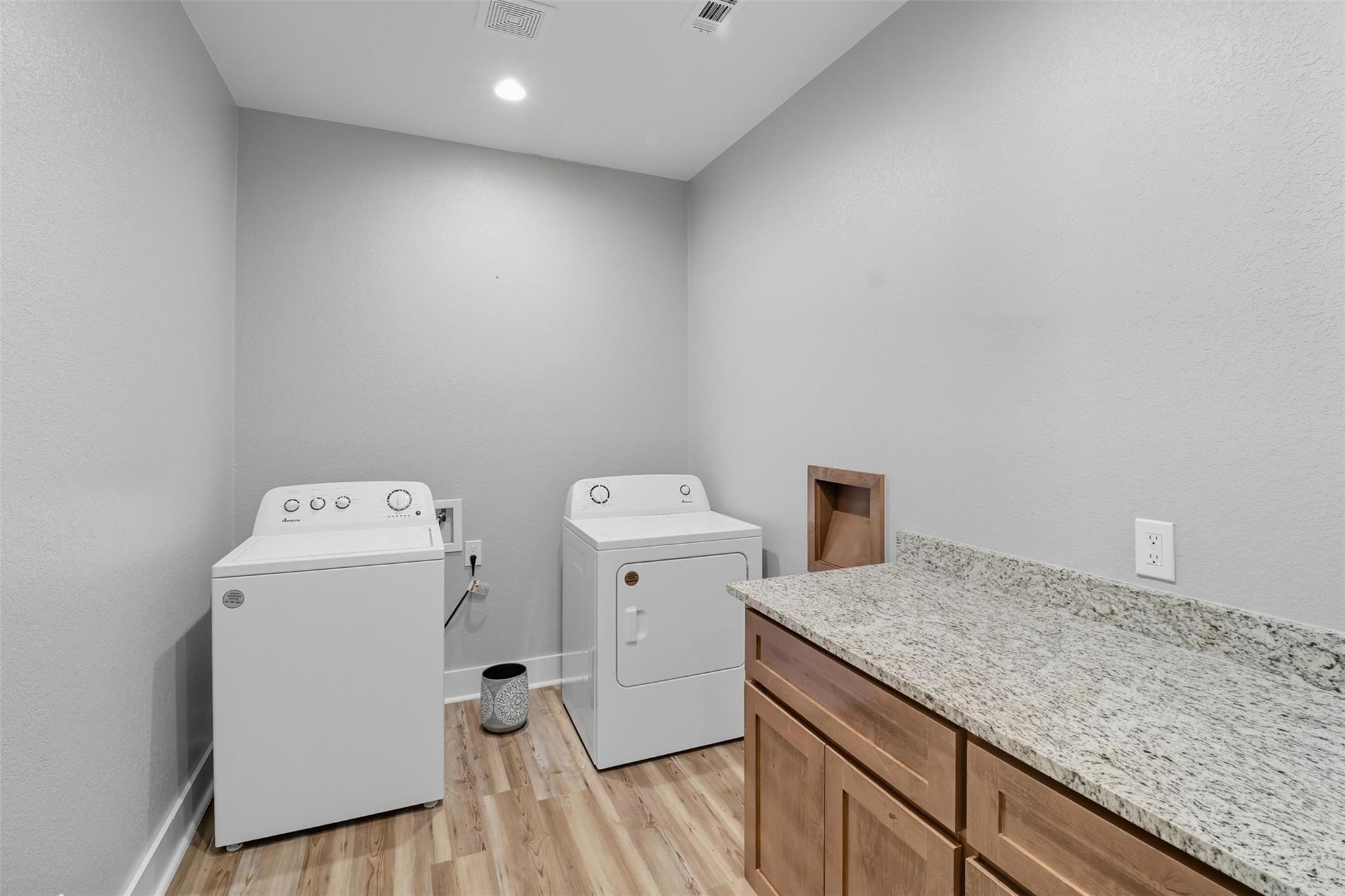 214 Oak Grove Pkwy, Kingsland, TX 78639