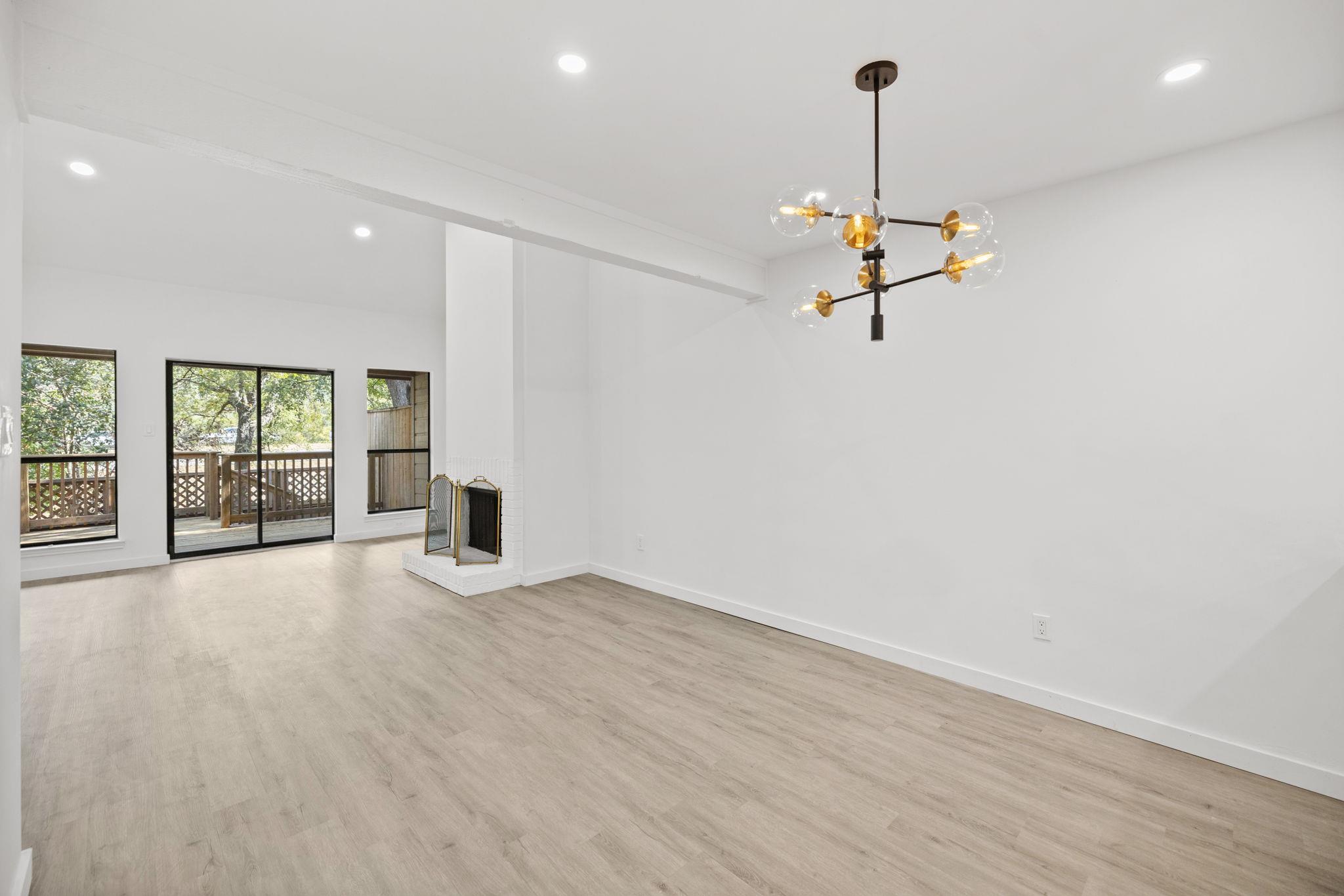 7211 Lakewood Dr # C111, Austin, TX 78750