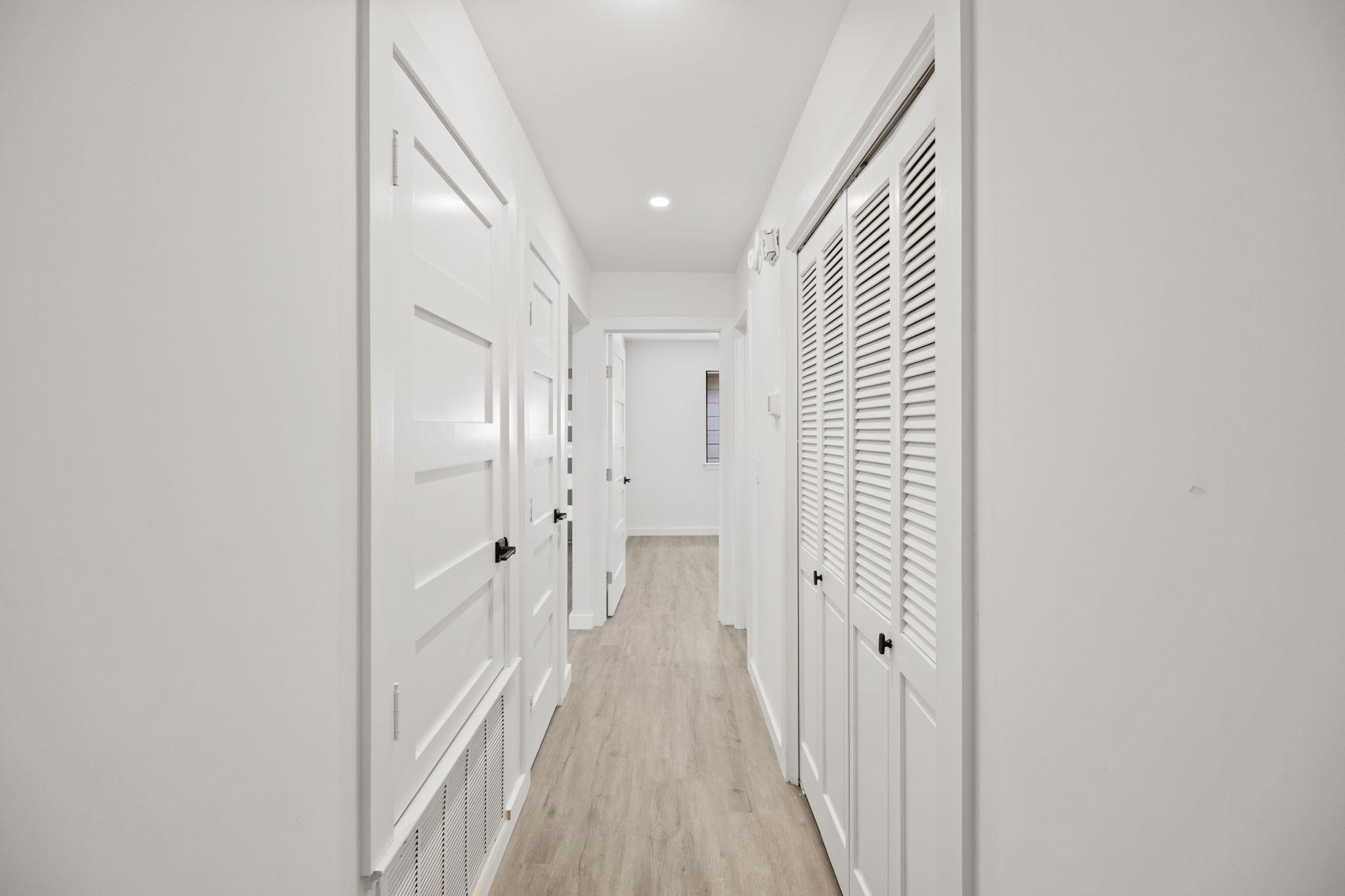 7211 Lakewood Dr # C111, Austin, TX 78750