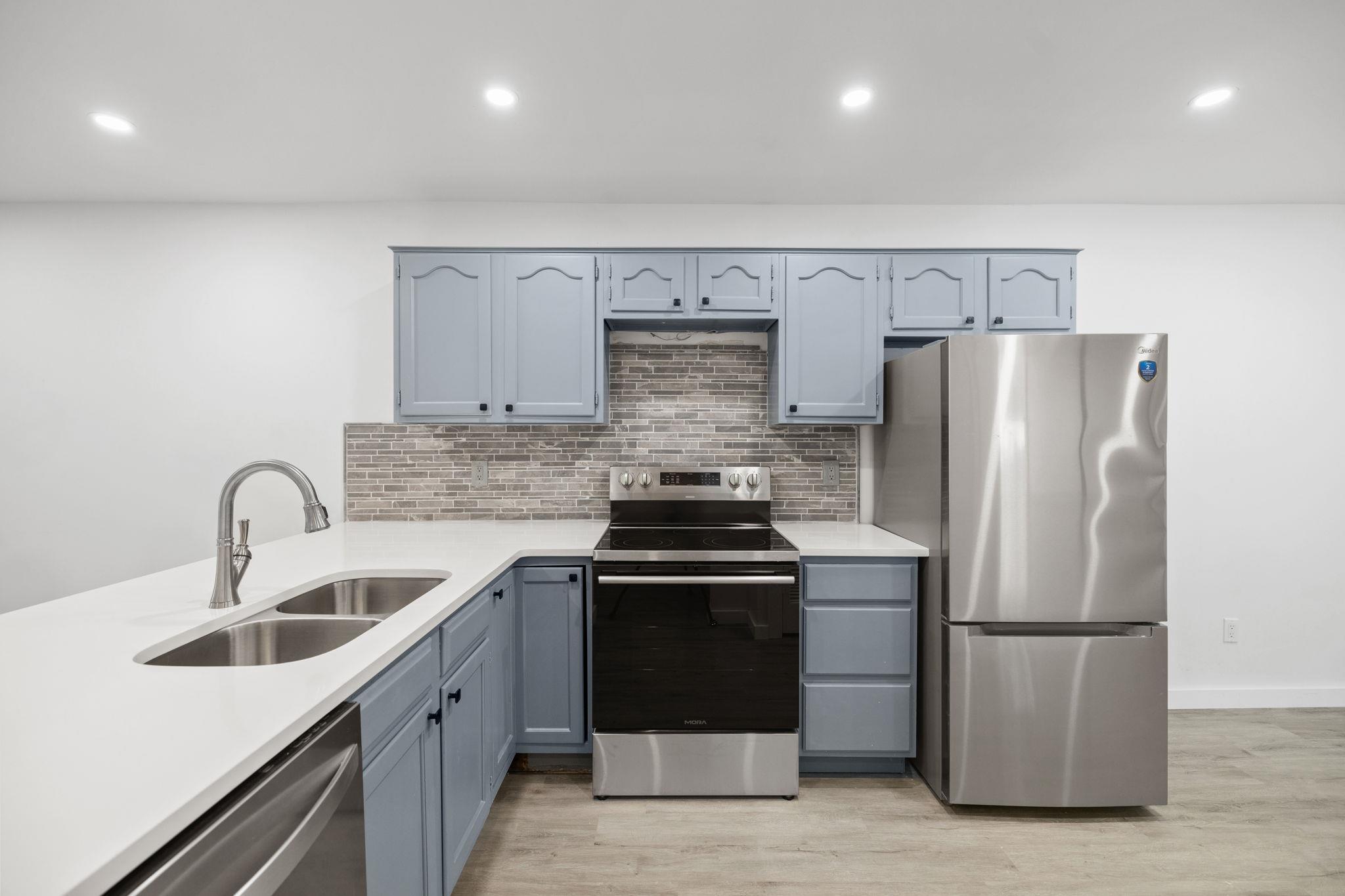 7211 Lakewood Dr # C111, Austin, TX 78750