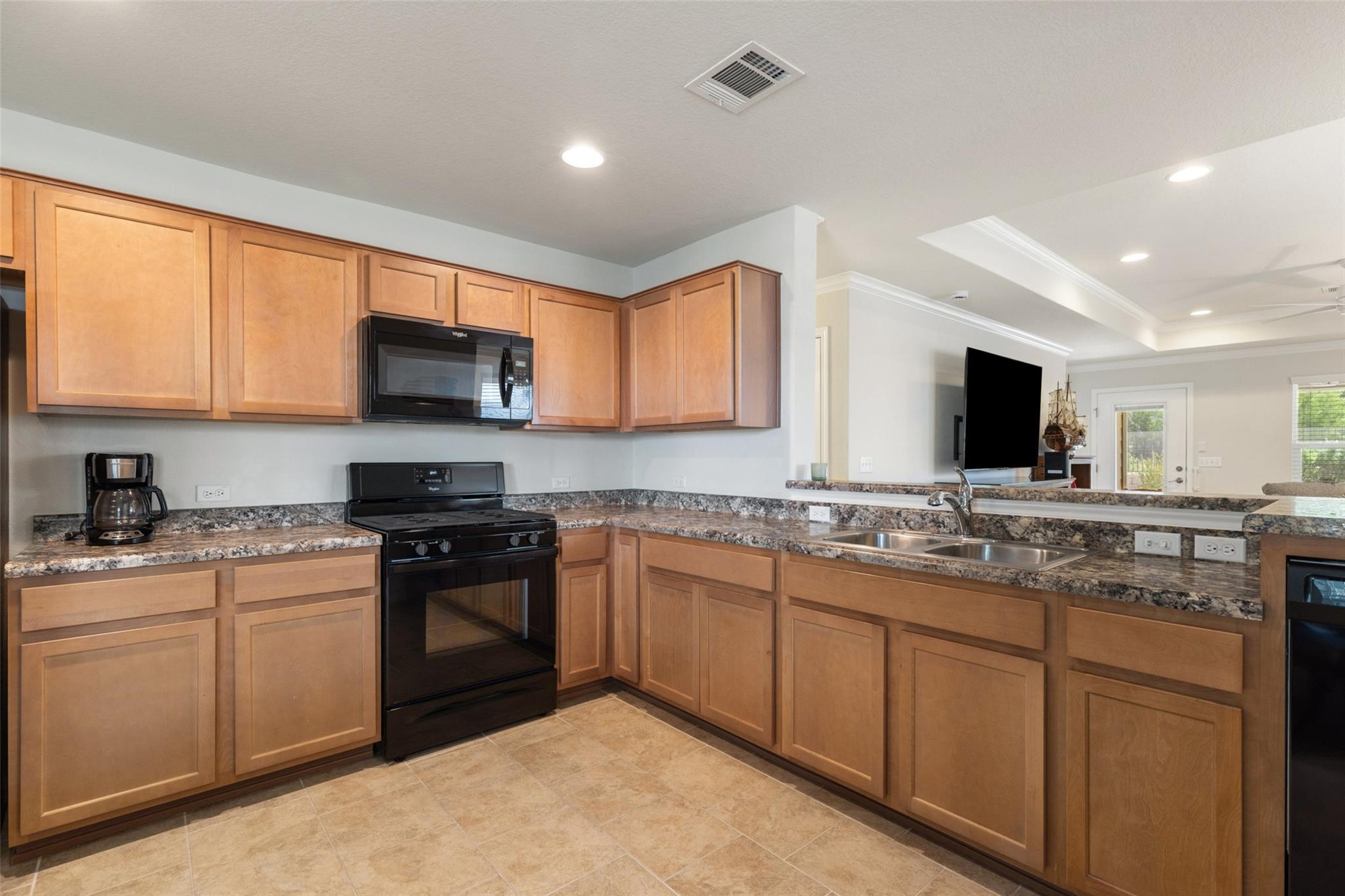 233 N Hobby St, Georgetown, TX 78633