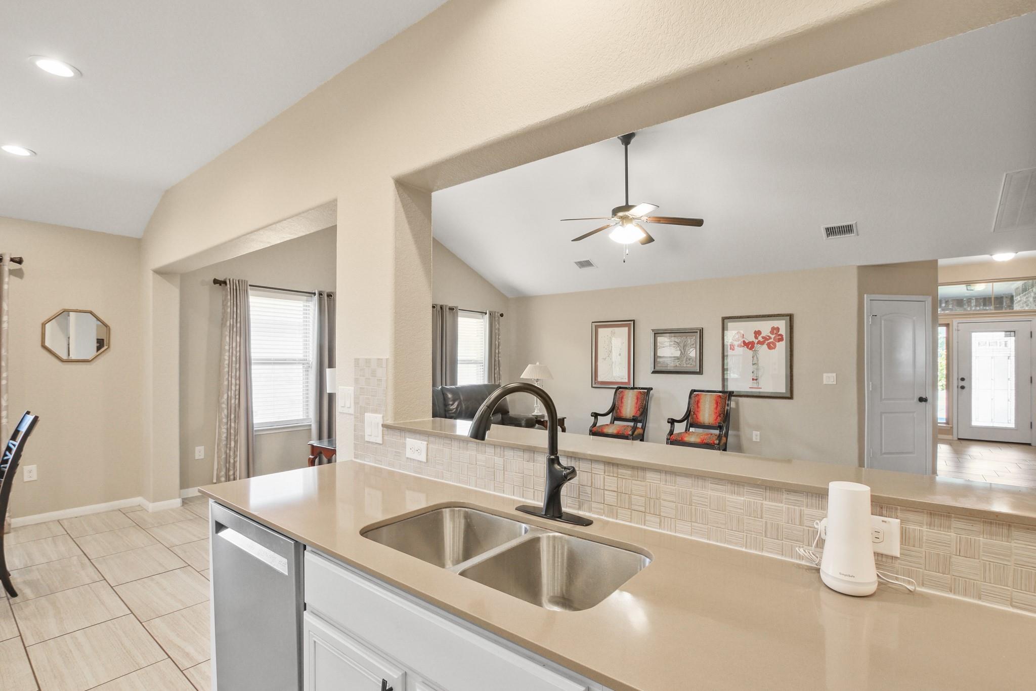 916 Palo Duro Loop, Round Rock, TX 78664