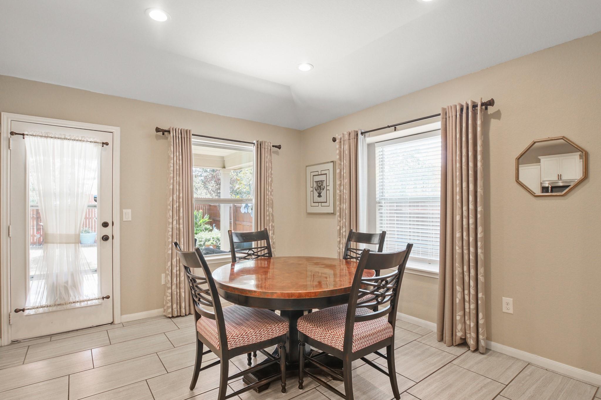 916 Palo Duro Loop, Round Rock, TX 78664