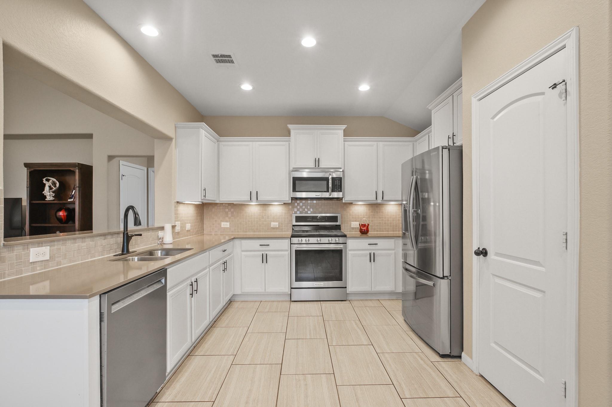 916 Palo Duro Loop, Round Rock, TX 78664