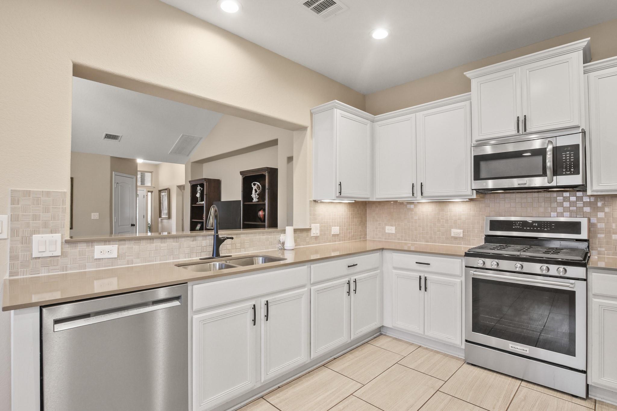 916 Palo Duro Loop, Round Rock, TX 78664