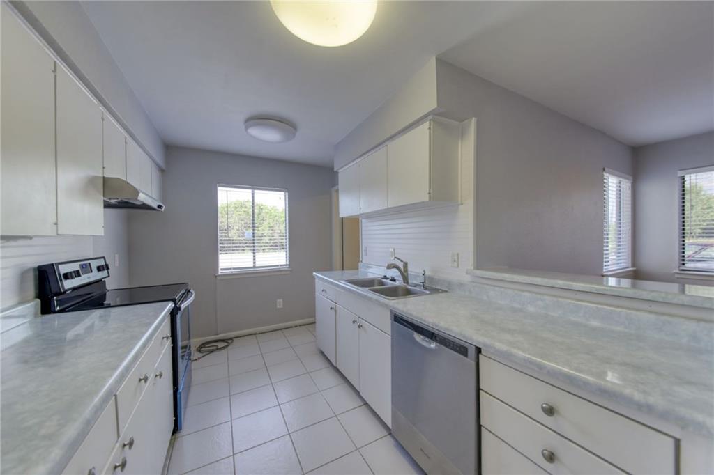 5801 Thunderbird St # B-20, Lago Vista, TX 78645