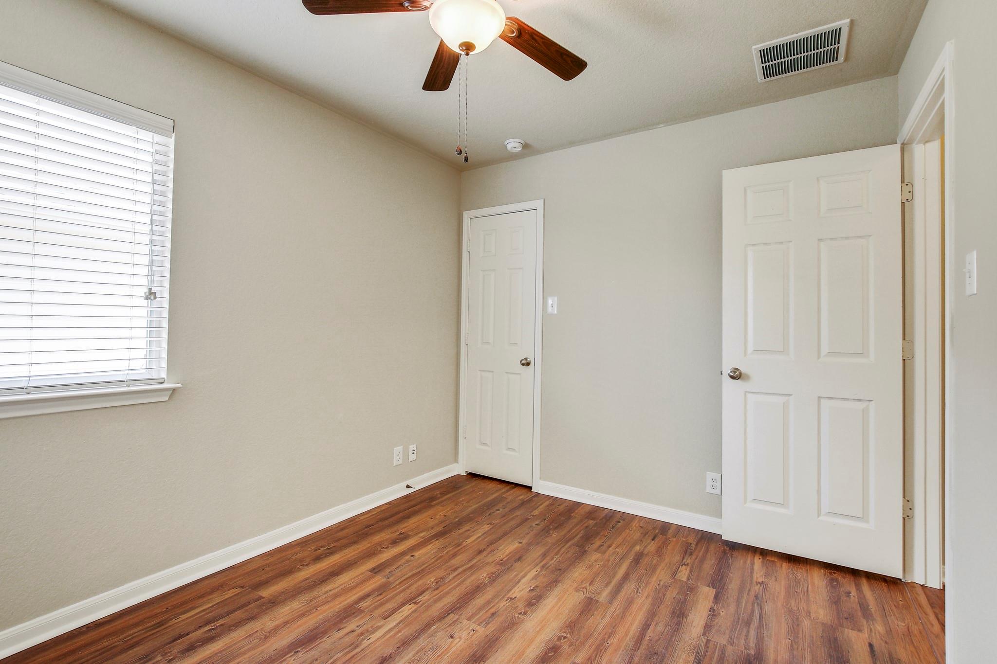 507 Teron Dr, San Marcos, TX 78666