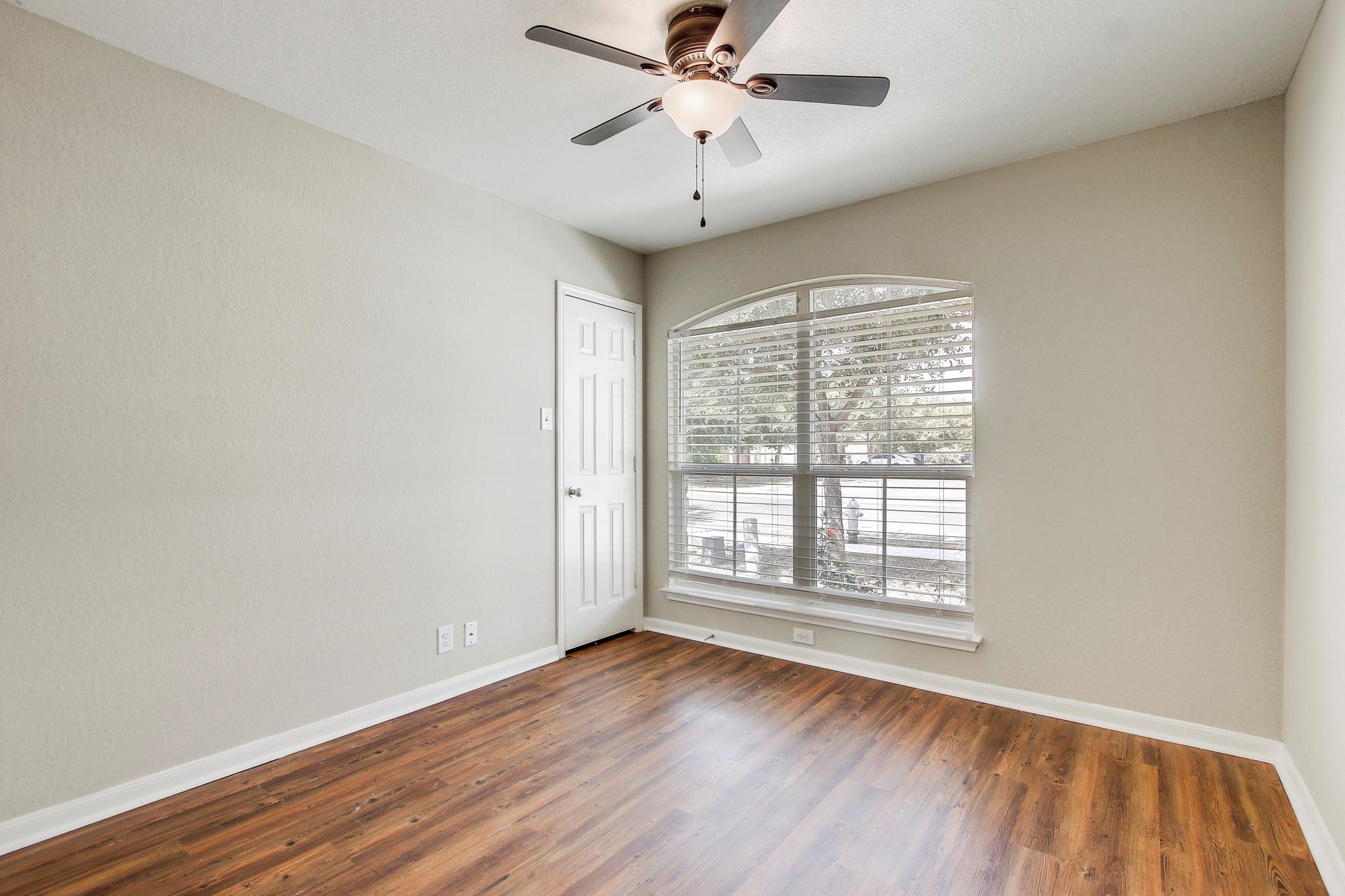 507 Teron Dr, San Marcos, TX 78666