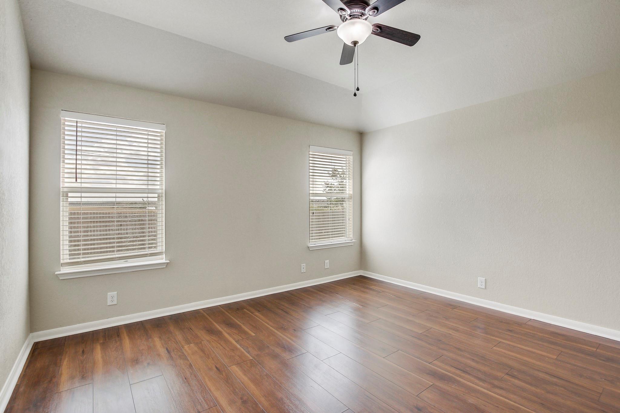 507 Teron Dr, San Marcos, TX 78666