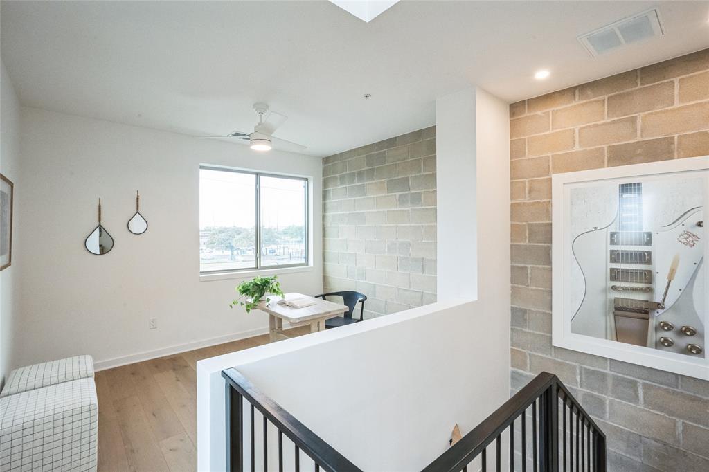 700 Denson Dr # 1102, Austin, TX 78752