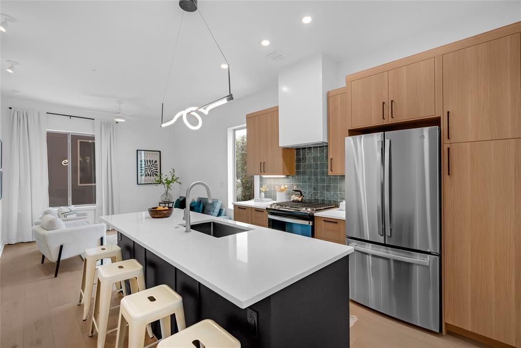 700 Denson Dr # 1102, Austin, TX 78752