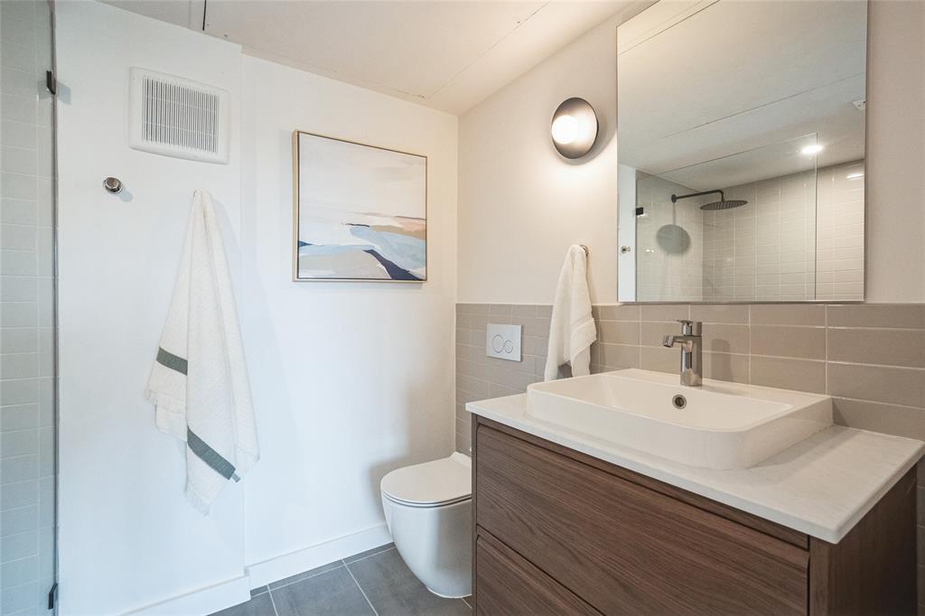 700 Denson Dr # 1102, Austin, TX 78752