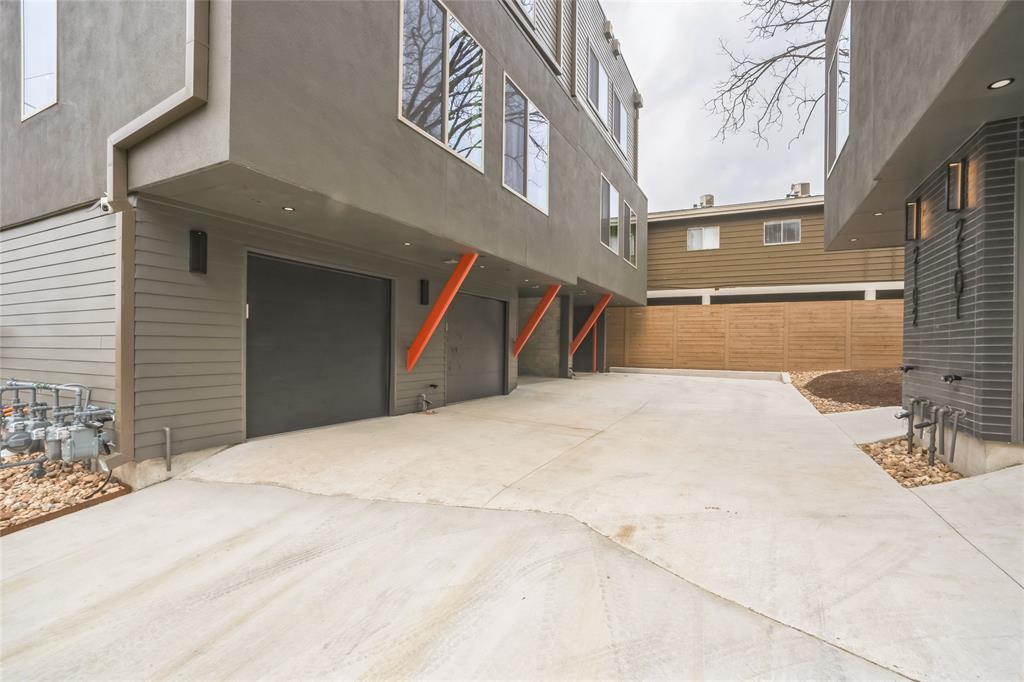 700 Denson Dr # 1102, Austin, TX 78752