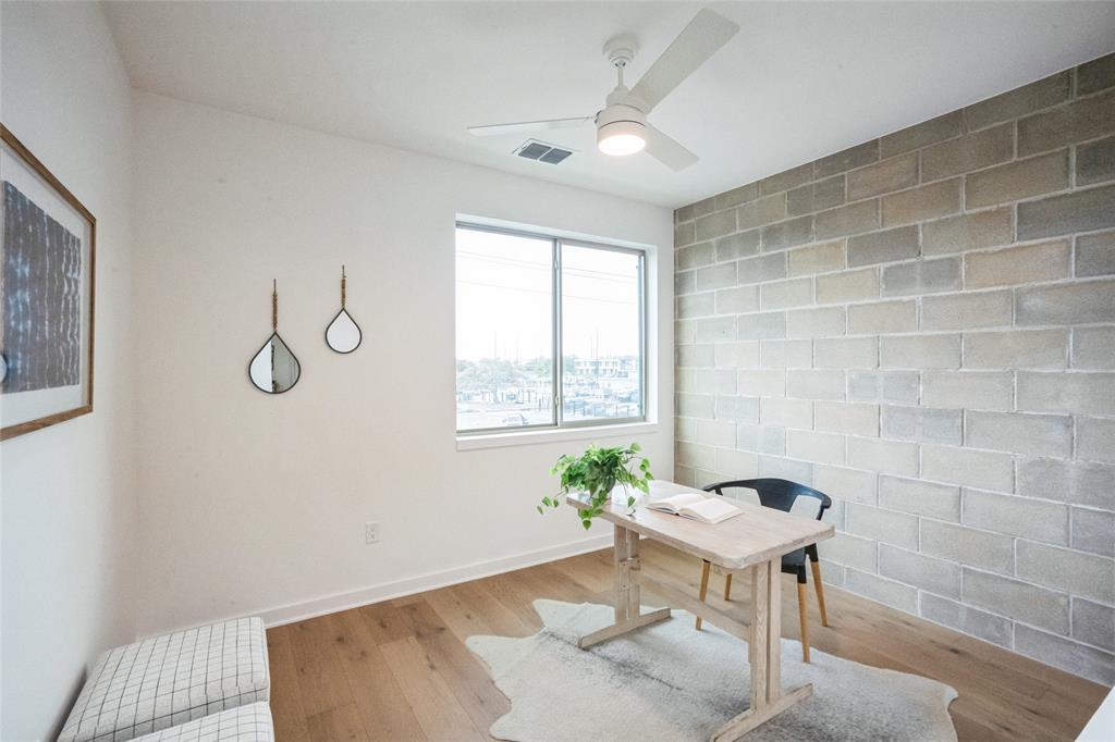 700 Denson Dr # 1102, Austin, TX 78752