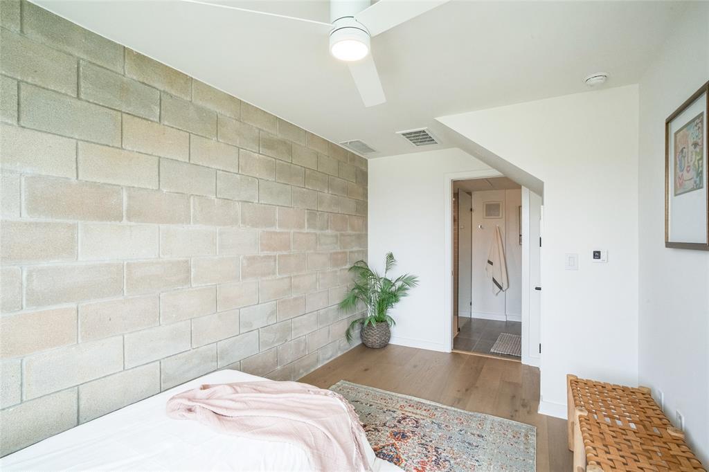 700 Denson Dr # 1102, Austin, TX 78752