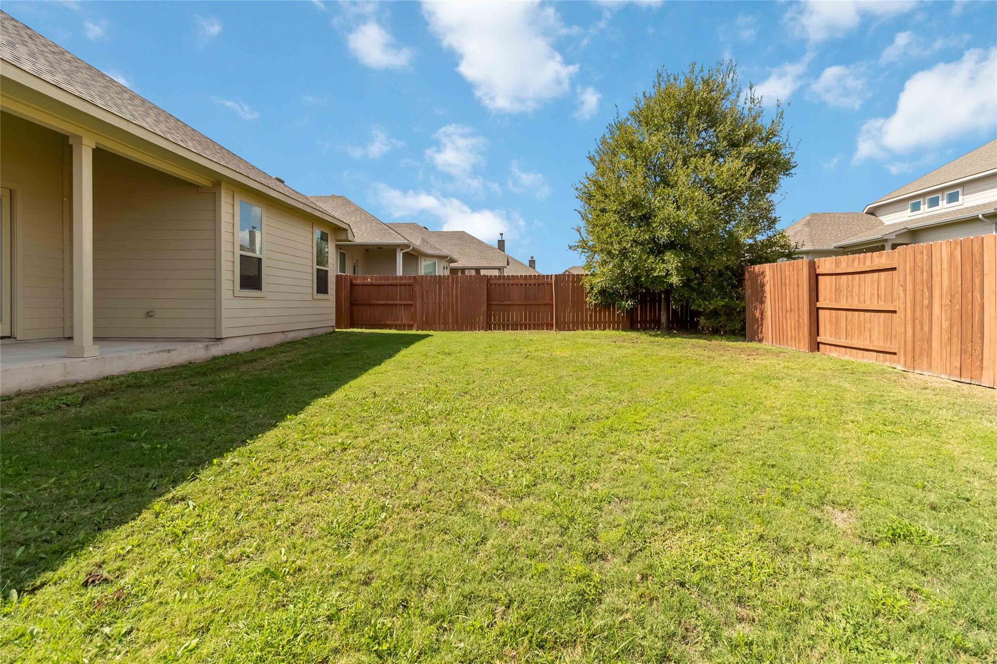 112 Barrel Bend, Georgetown, TX 78628