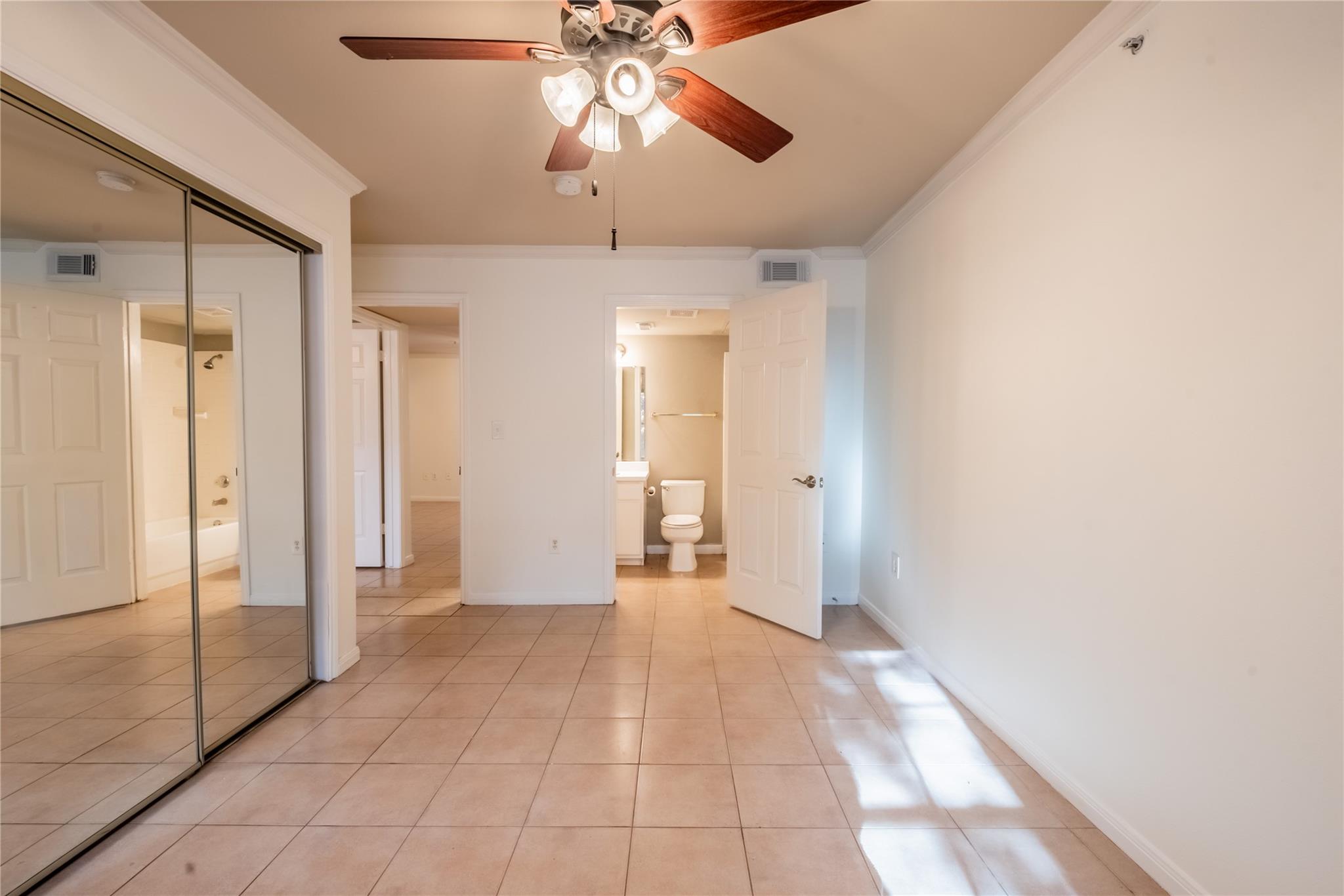 501 W 26th St # 106, Austin, TX 78705