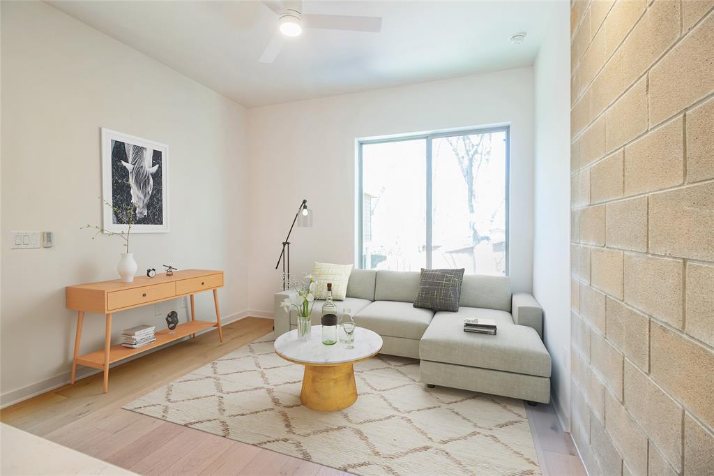 700 Denson Dr # 1104, Austin, TX 78752