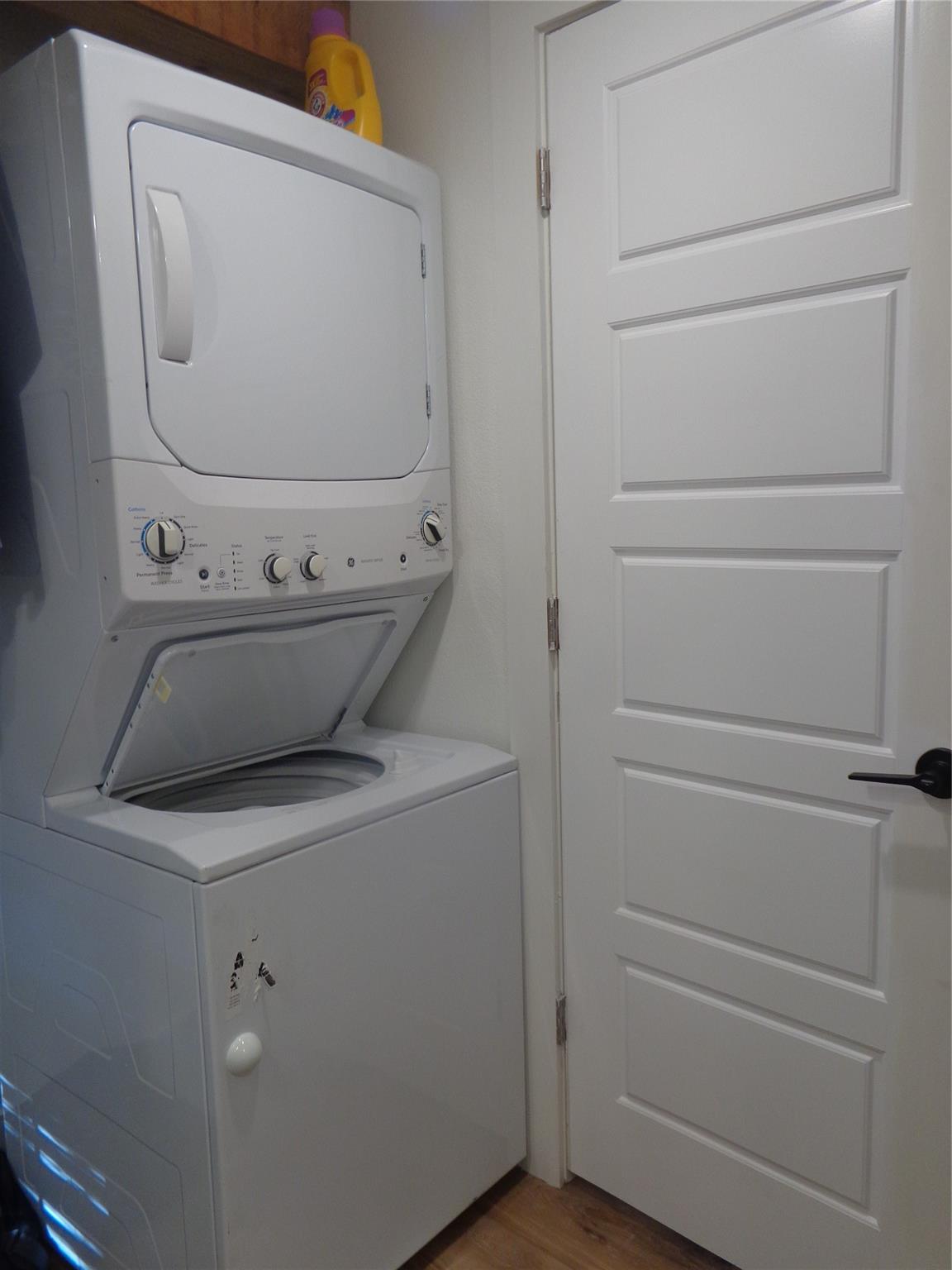 1009 Edgewater Fls, Canyon Lake, TX 78133