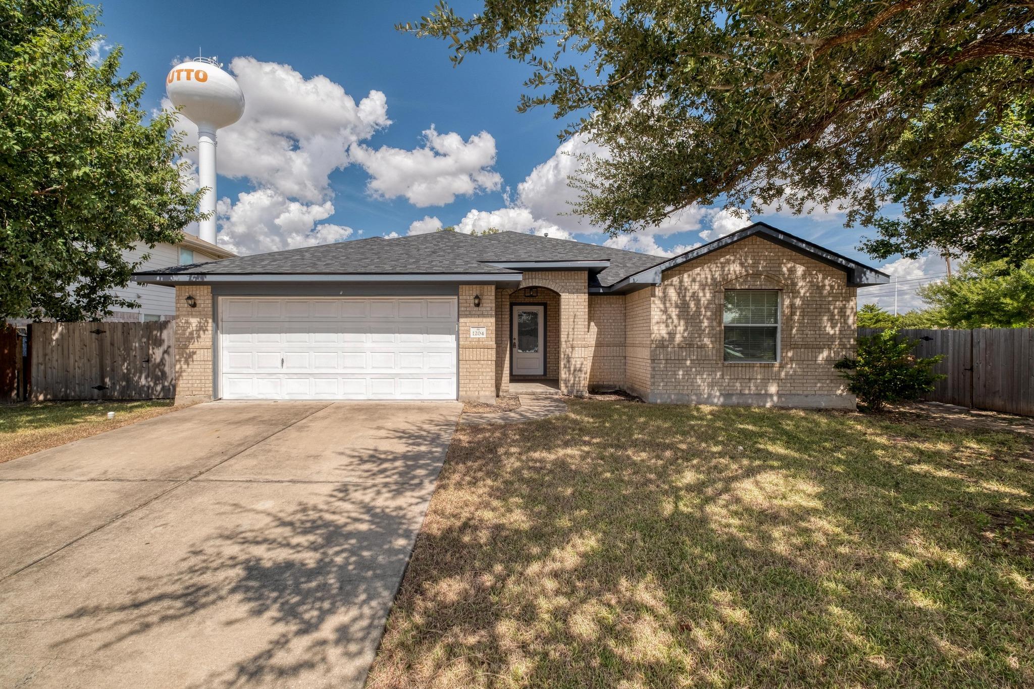 1204 Delia Chapa, Hutto, TX 78634