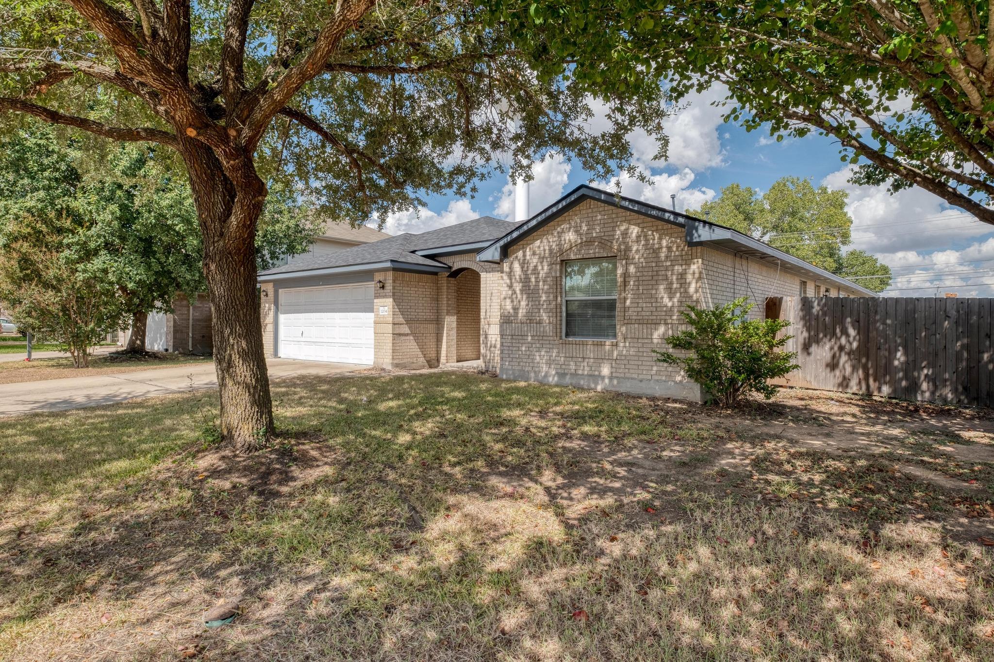 1204 Delia Chapa, Hutto, TX 78634