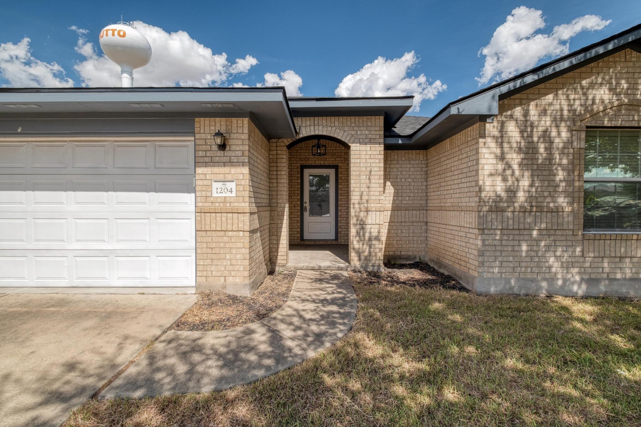 1204 Delia Chapa, Hutto, TX 78634