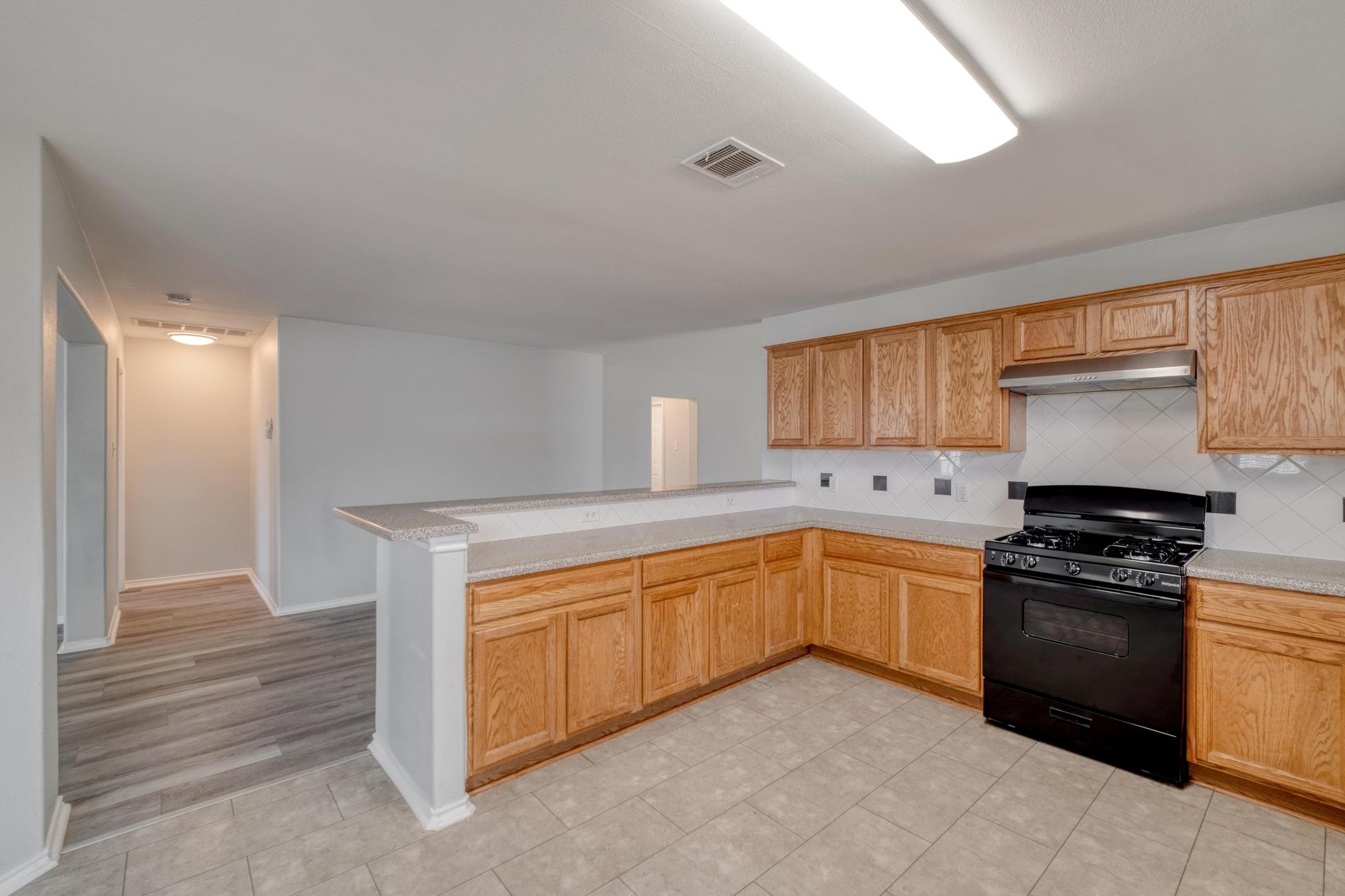 1204 Delia Chapa, Hutto, TX 78634