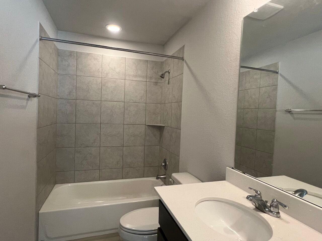 124 Old Stagecoach Rd, Jarrell, TX 76537