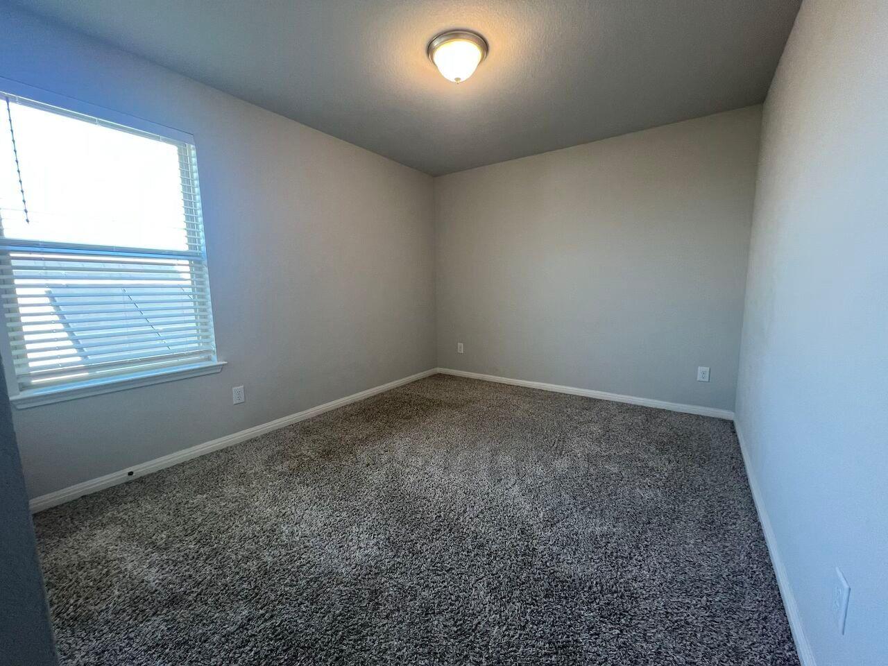 124 Old Stagecoach Rd, Jarrell, TX 76537