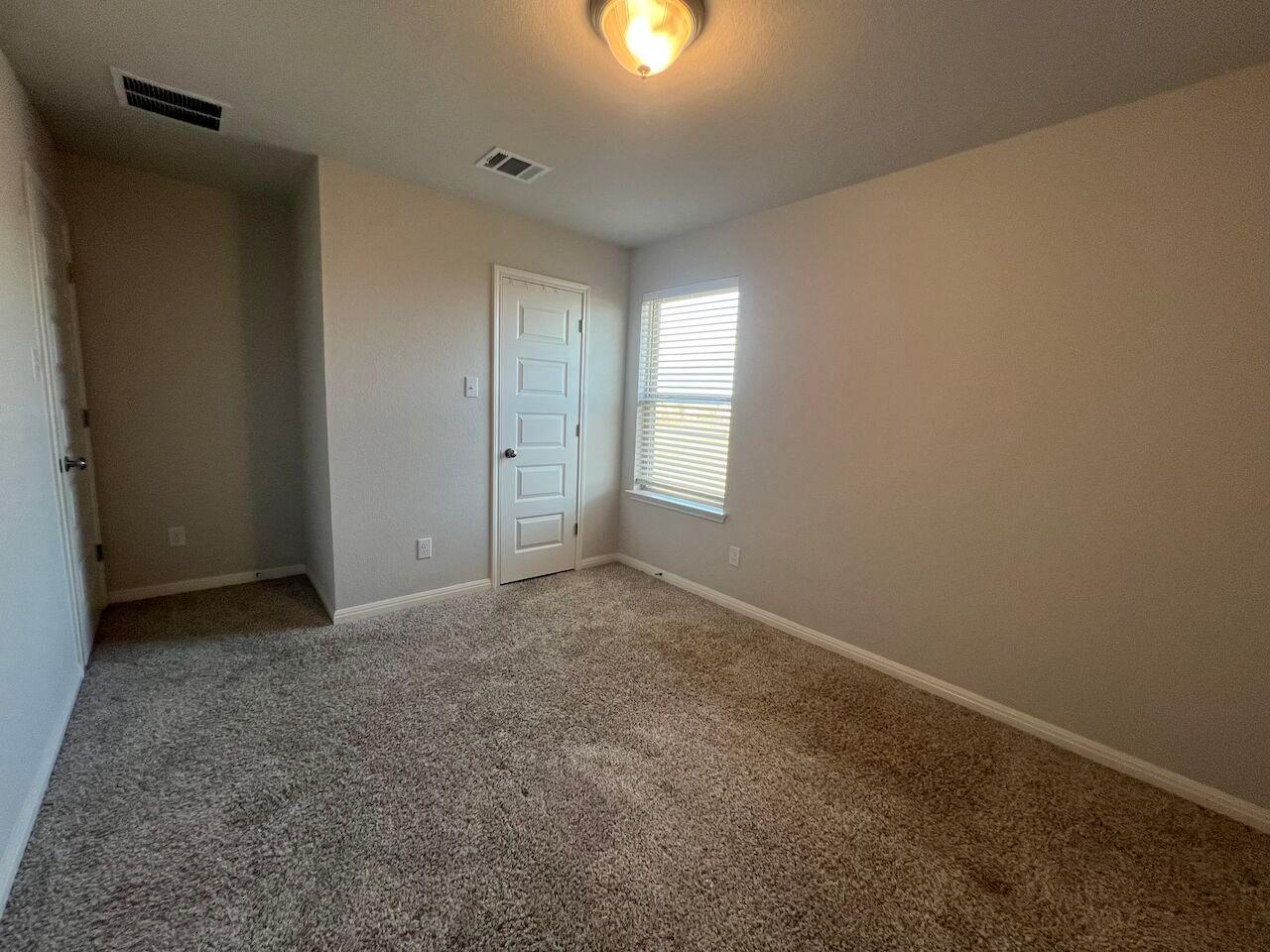 124 Old Stagecoach Rd, Jarrell, TX 76537