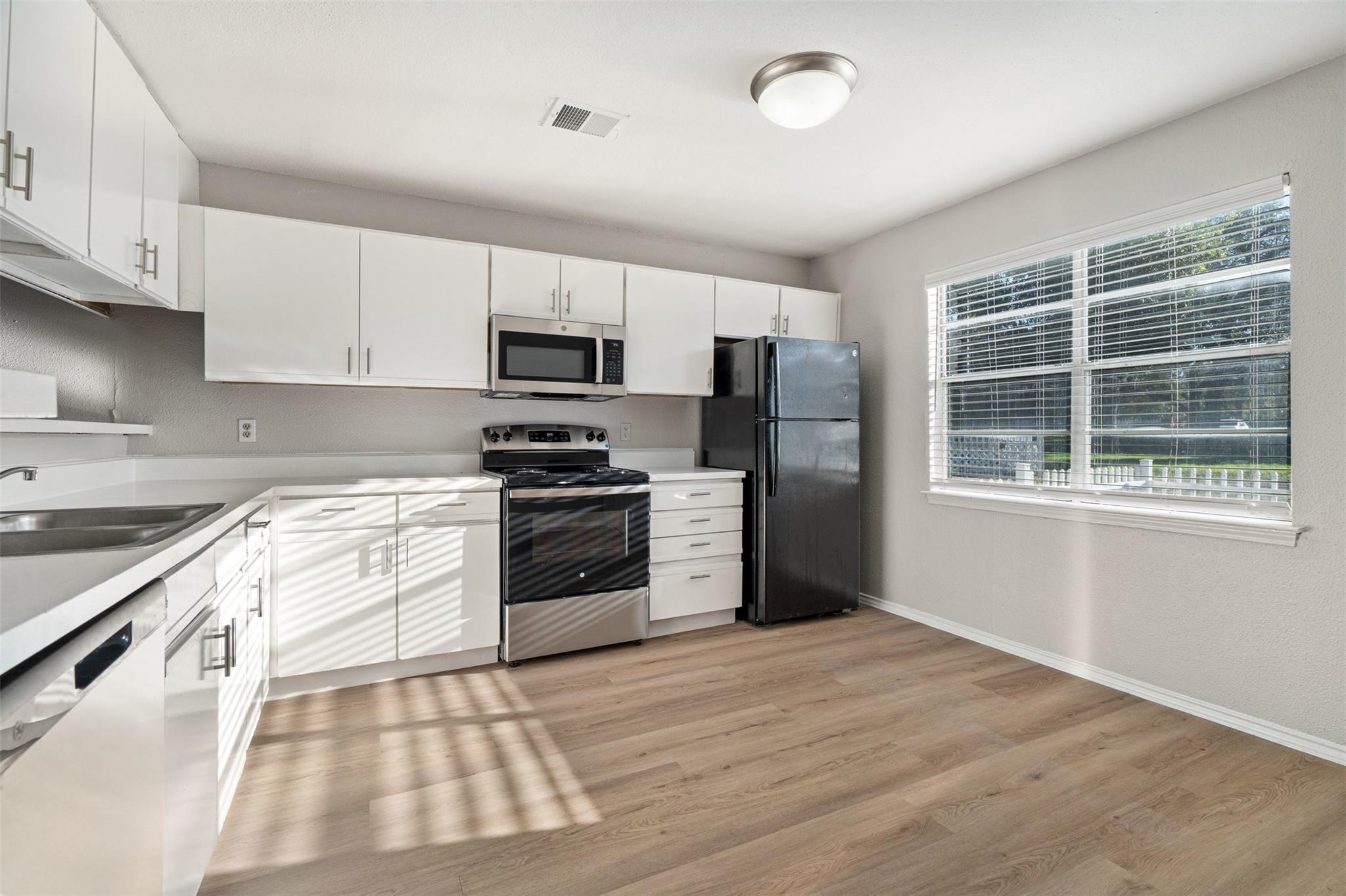 1848 River Crossing Cir # A, Austin, TX 78741