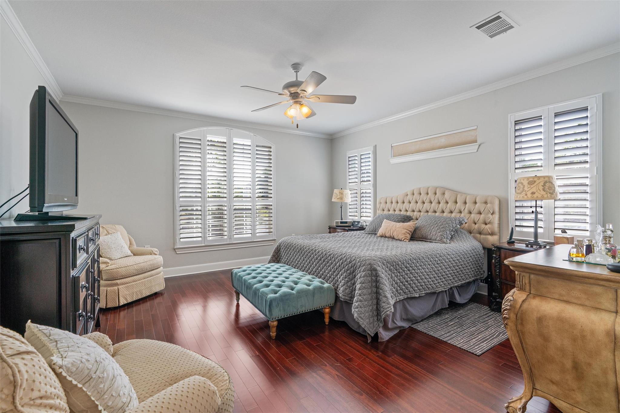 301 Goose Island Dr, Georgetown, TX 78633