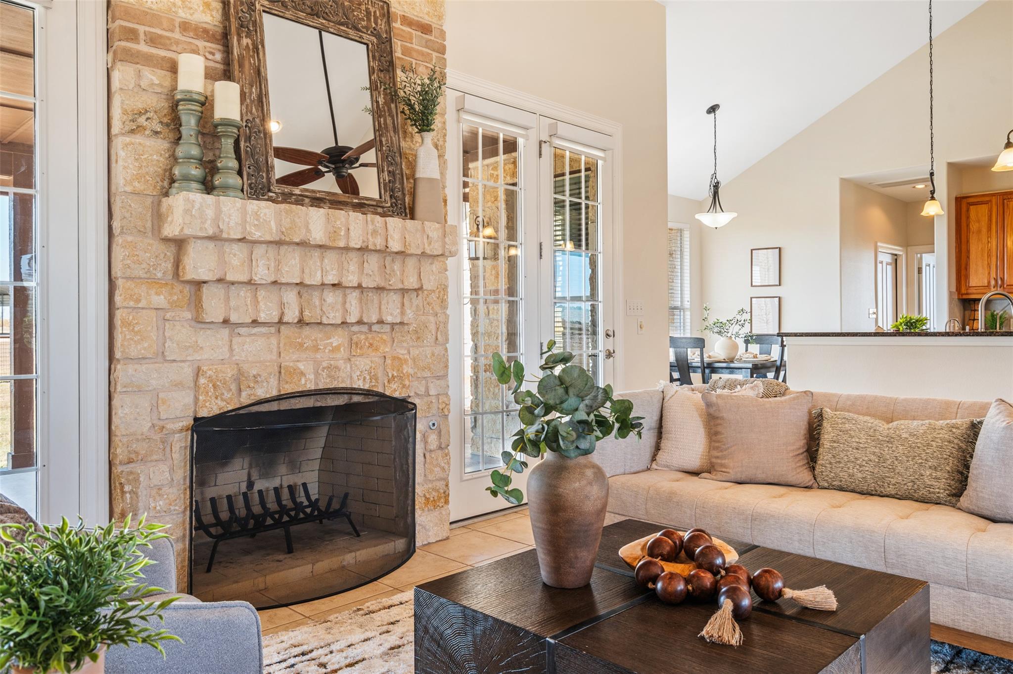 201 Battleground Cir, Taylor, TX 76574