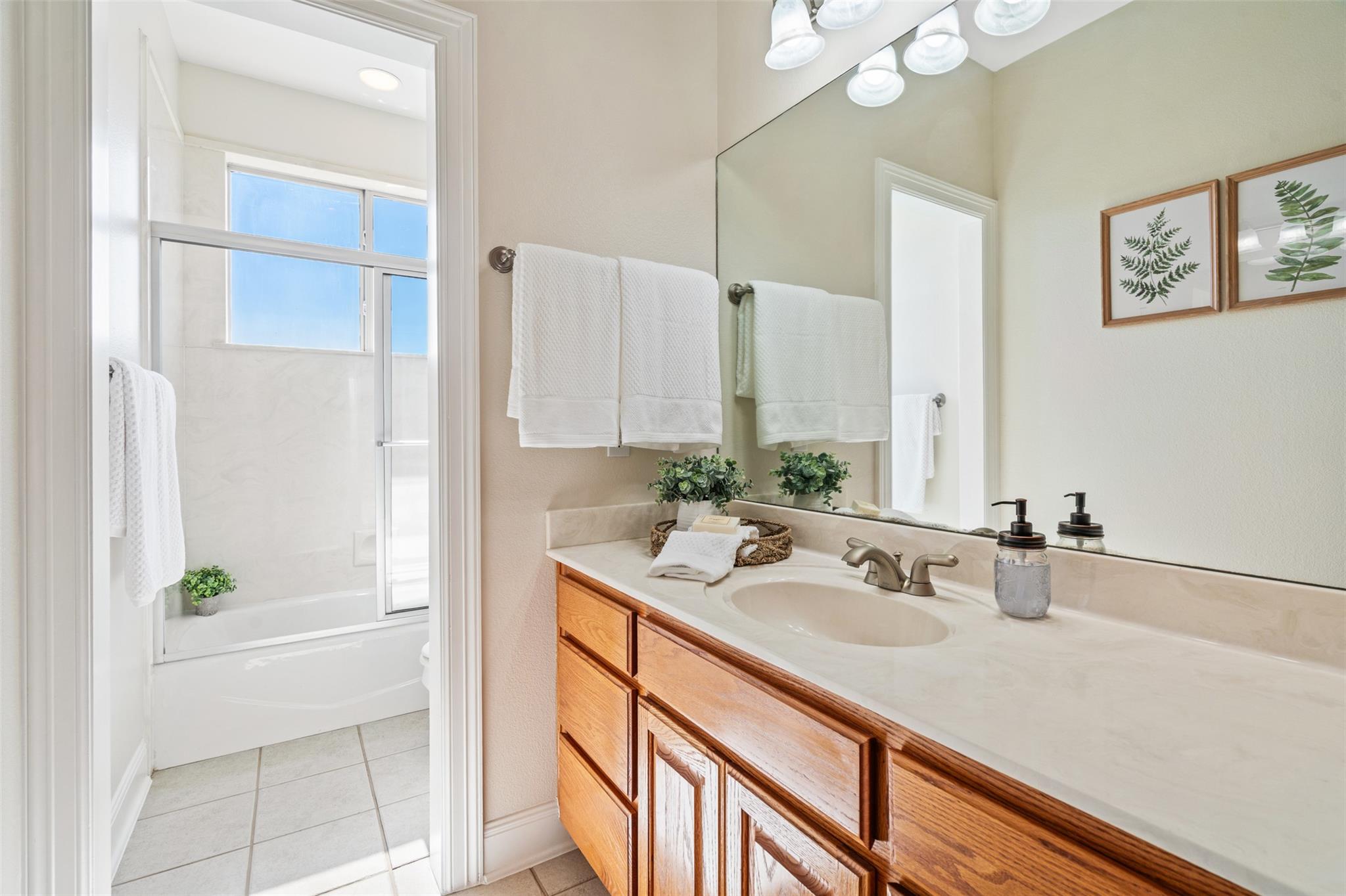 201 Battleground Cir, Taylor, TX 76574