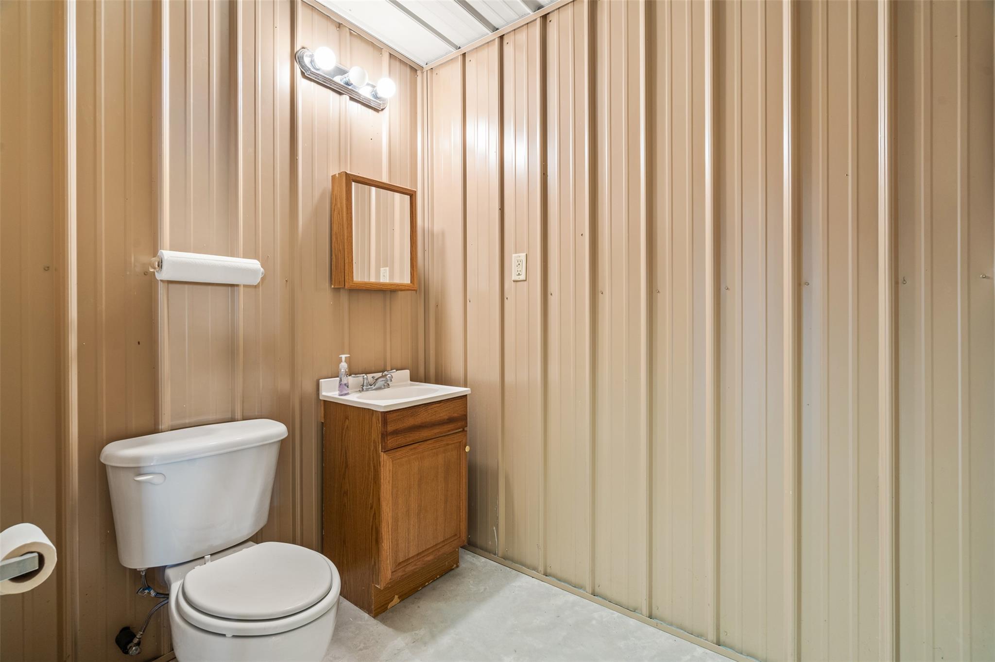 201 Battleground Cir, Taylor, TX 76574